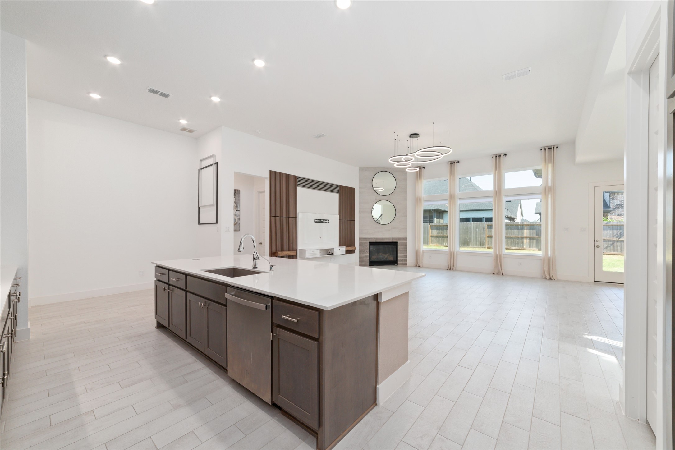 32018 Crested Knoll Court, Fulshear, TX 77441