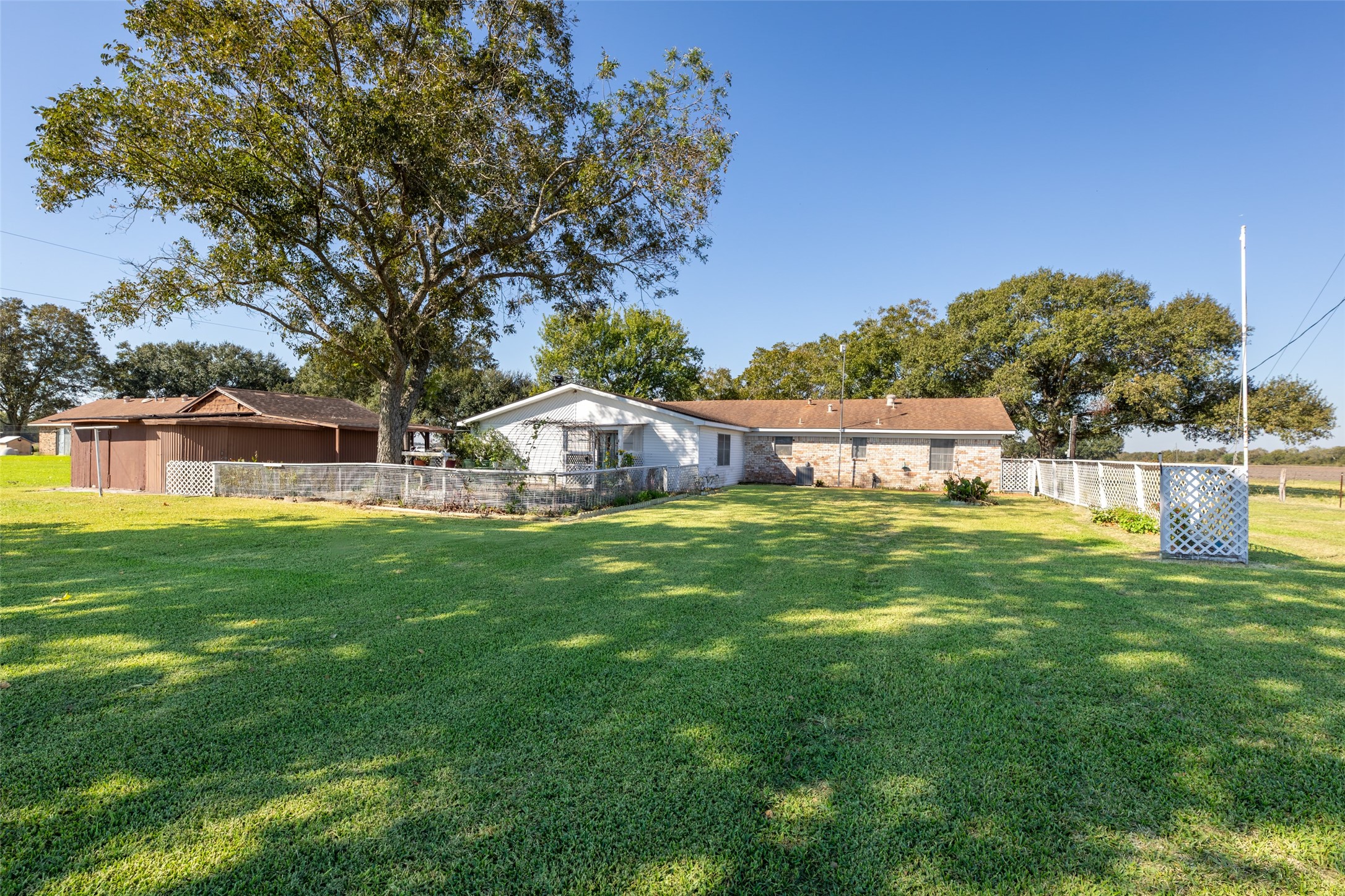 1542 Pilcik Road, Orchard, TX 77435