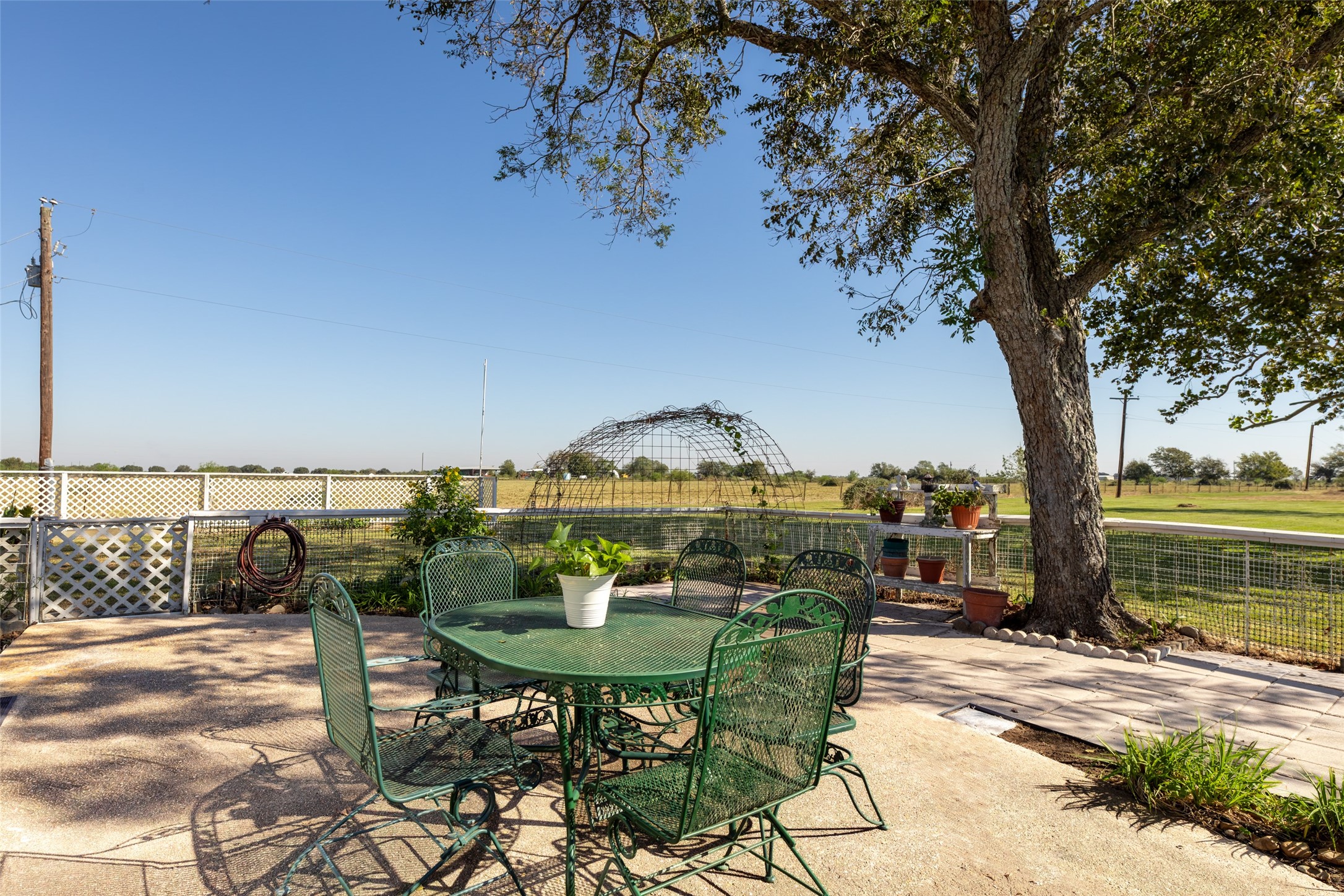 1542 Pilcik Road, Orchard, TX 77435