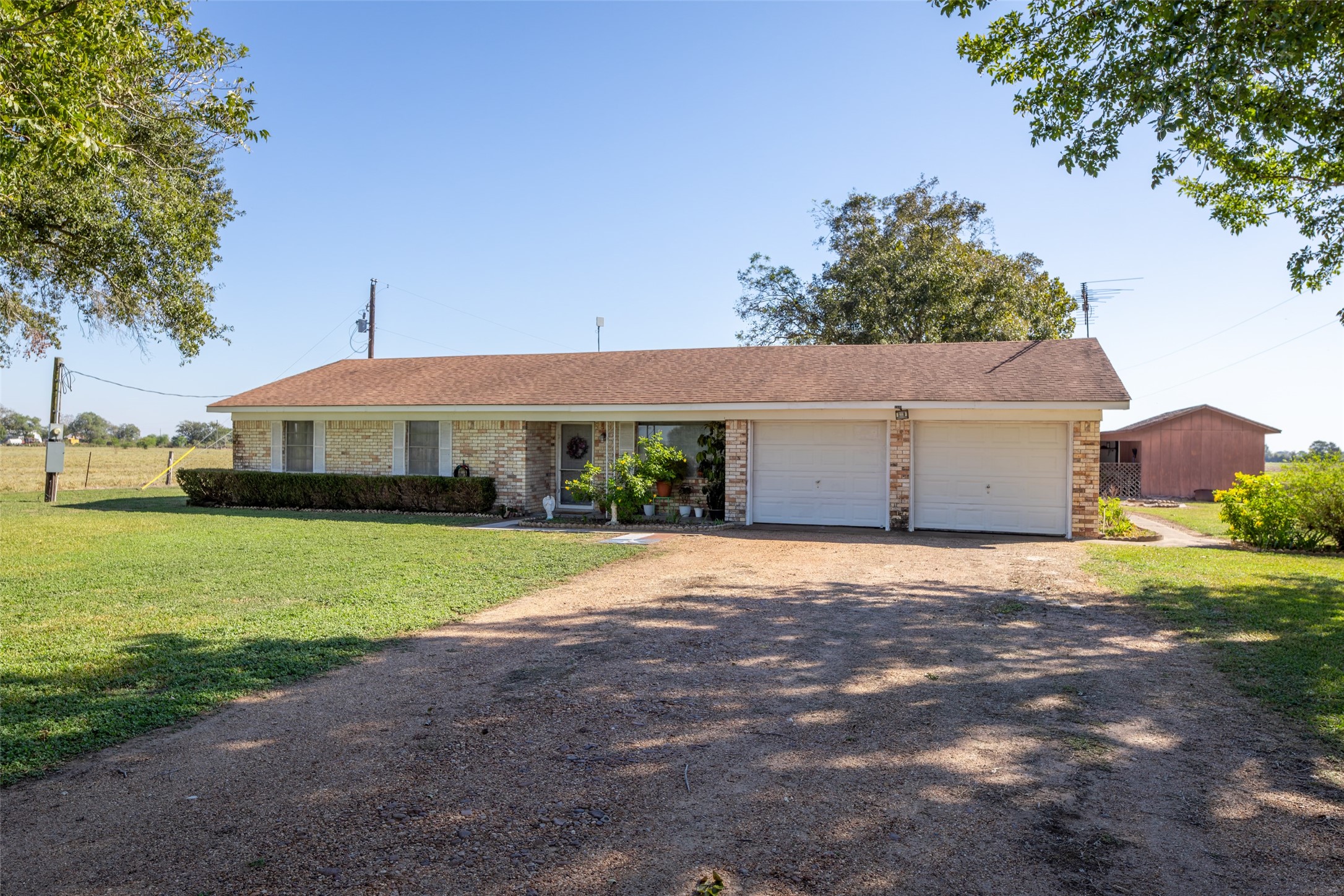 1542 Pilcik Road, Orchard, TX 77435