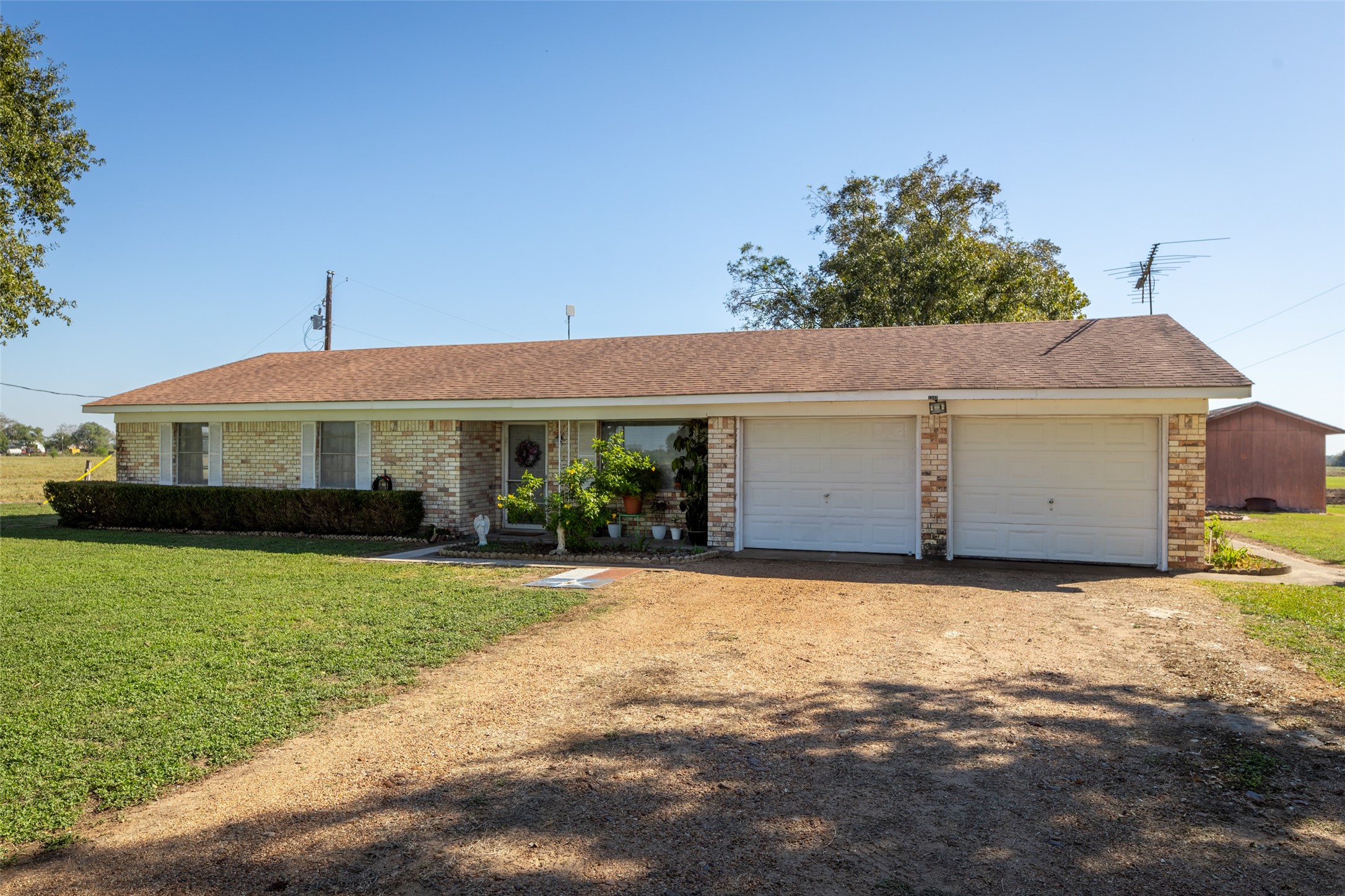 1542 Pilcik Road, Orchard, TX 77435