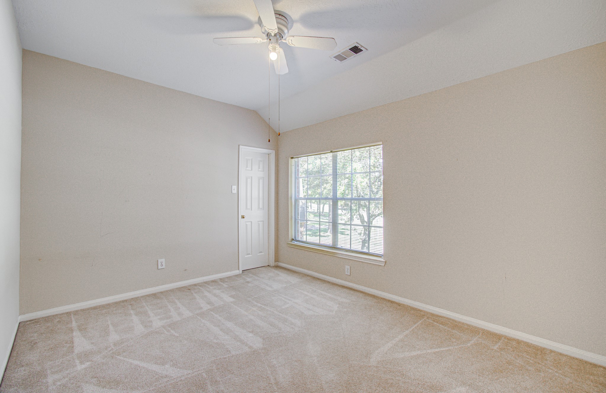 Room to grow! Spacious upstairs bedroom offers possibilities for sleeping, studying, hobbies or an additional home office.