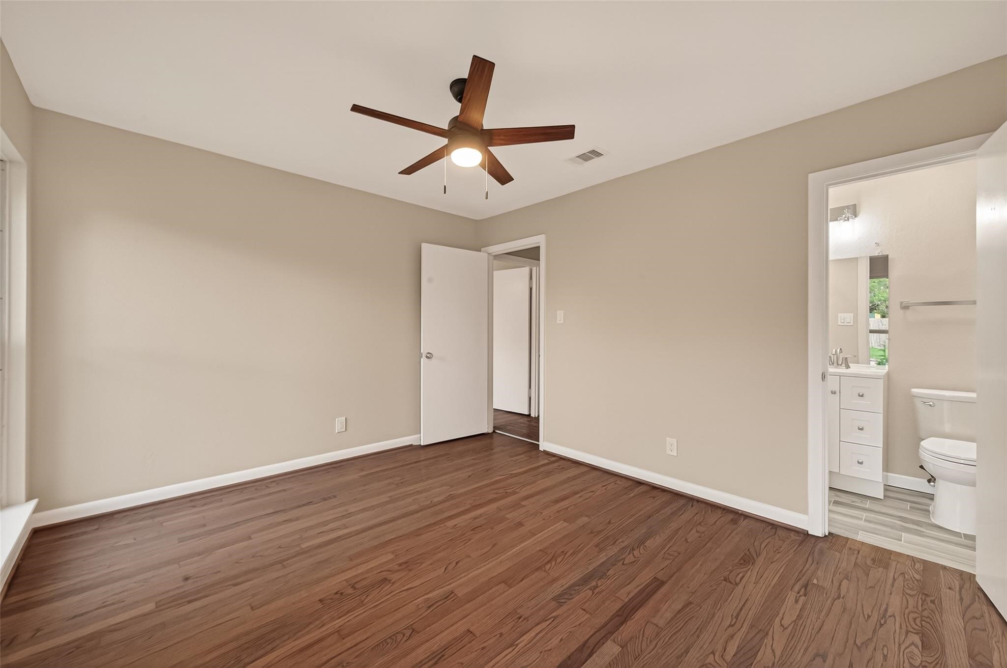 11206 Huggins Drive, Houston, TX 77035