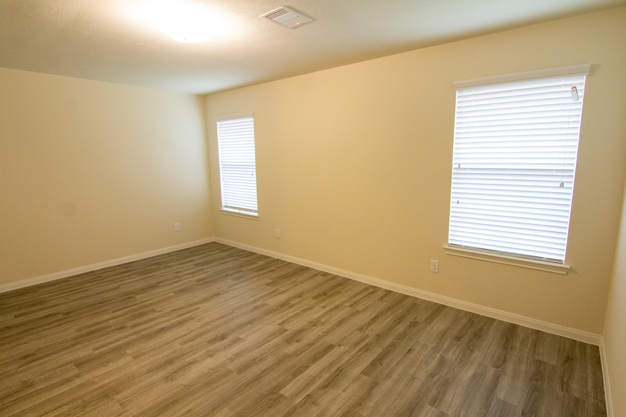 Photos may be representative of the floor plan and not the exact home. Finishes, layout, and features of the actual property for lease may vary.
