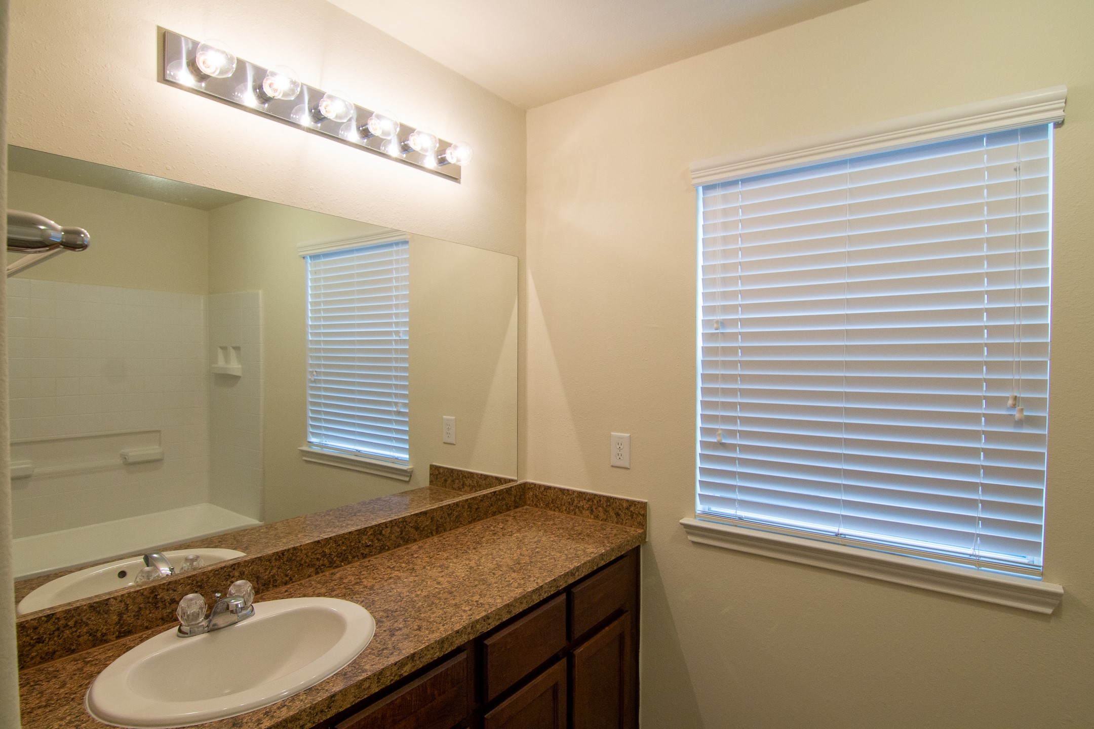 Photos may be representative of the floor plan and not the exact home. Finishes, layout, and features of the actual property for lease may vary.
