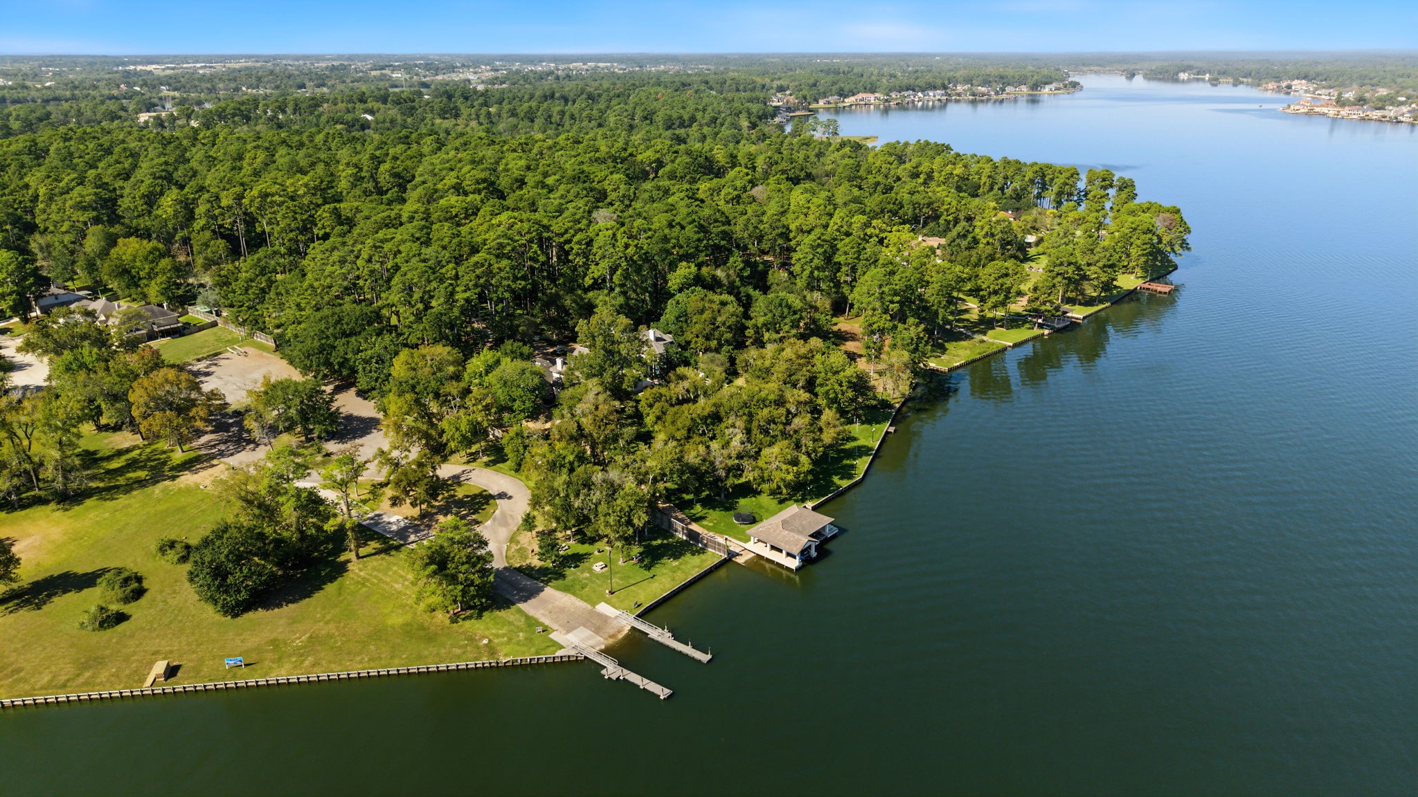 Enjoy a 3 minute drive convenient access to Lake Conroe, community boat ramps, boating, fishing, and endless days on the water!