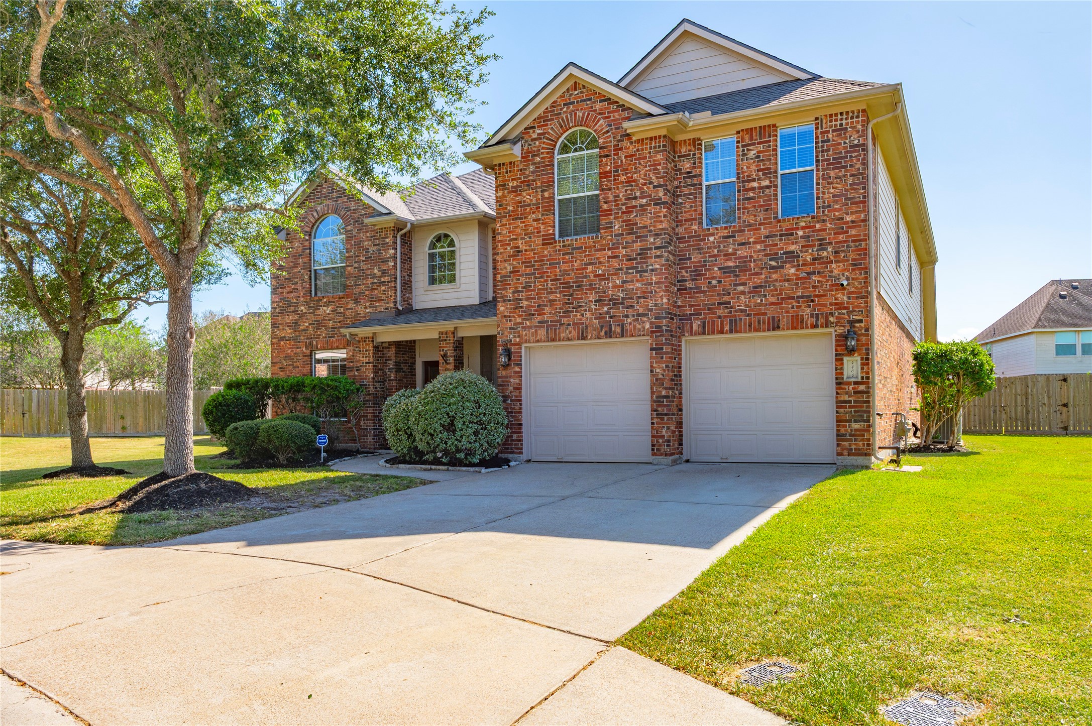 Welcome to 4404 Cypress Meadows Ct! This 4,185 sq ft, 4-bed, 3.5-bath two-story home sits on an oversized 0.34-acre cul-de-sac lot in Bayou Lakes, with a brand new roof installed June 2026. Welcome to 4404 Cypress Meadows Ct! This 4,185 sq ft, 4-bed, 3.5-bath two-story home sits on an oversized 0.34-acre cul-de-sac lot in Bayou Lakes, with a brand new roof installed June 2026.