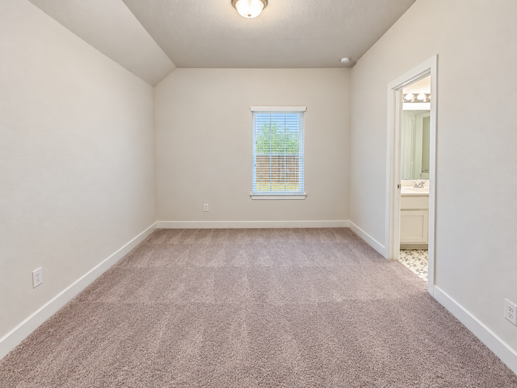 7207 Winterberry Glen Lane, Katy, TX 77493