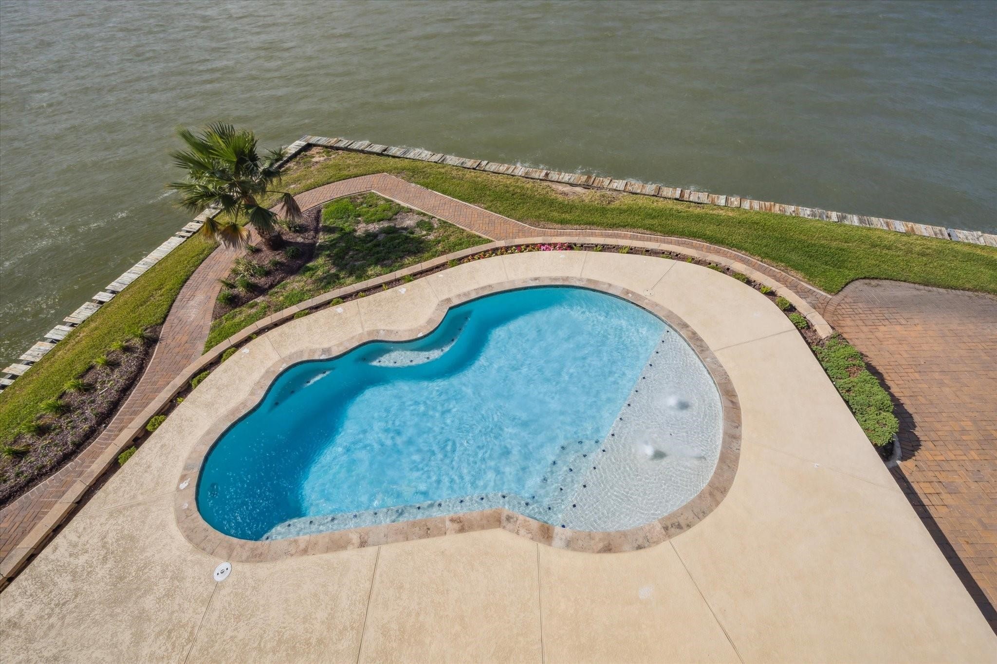 The Flamingo Isles MUD District owns and maintains the bulkhead as well as the dredging of the canals. This home is second on the upcoming list for repairs. Please contact listing agent for the Flamingo Isles MUD website