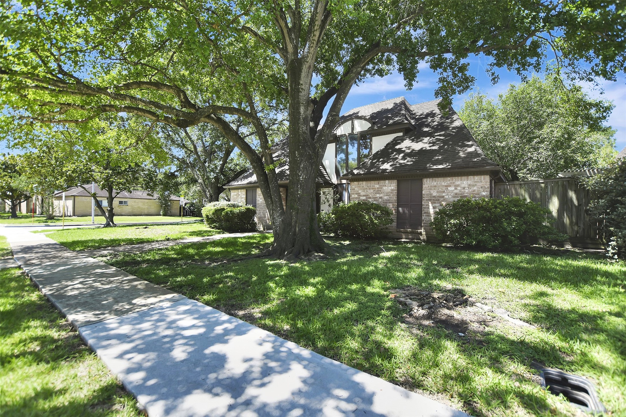 6714 Winkleman Road, Houston, TX 77083 6714 Winkleman Road, Houston, TX 77083