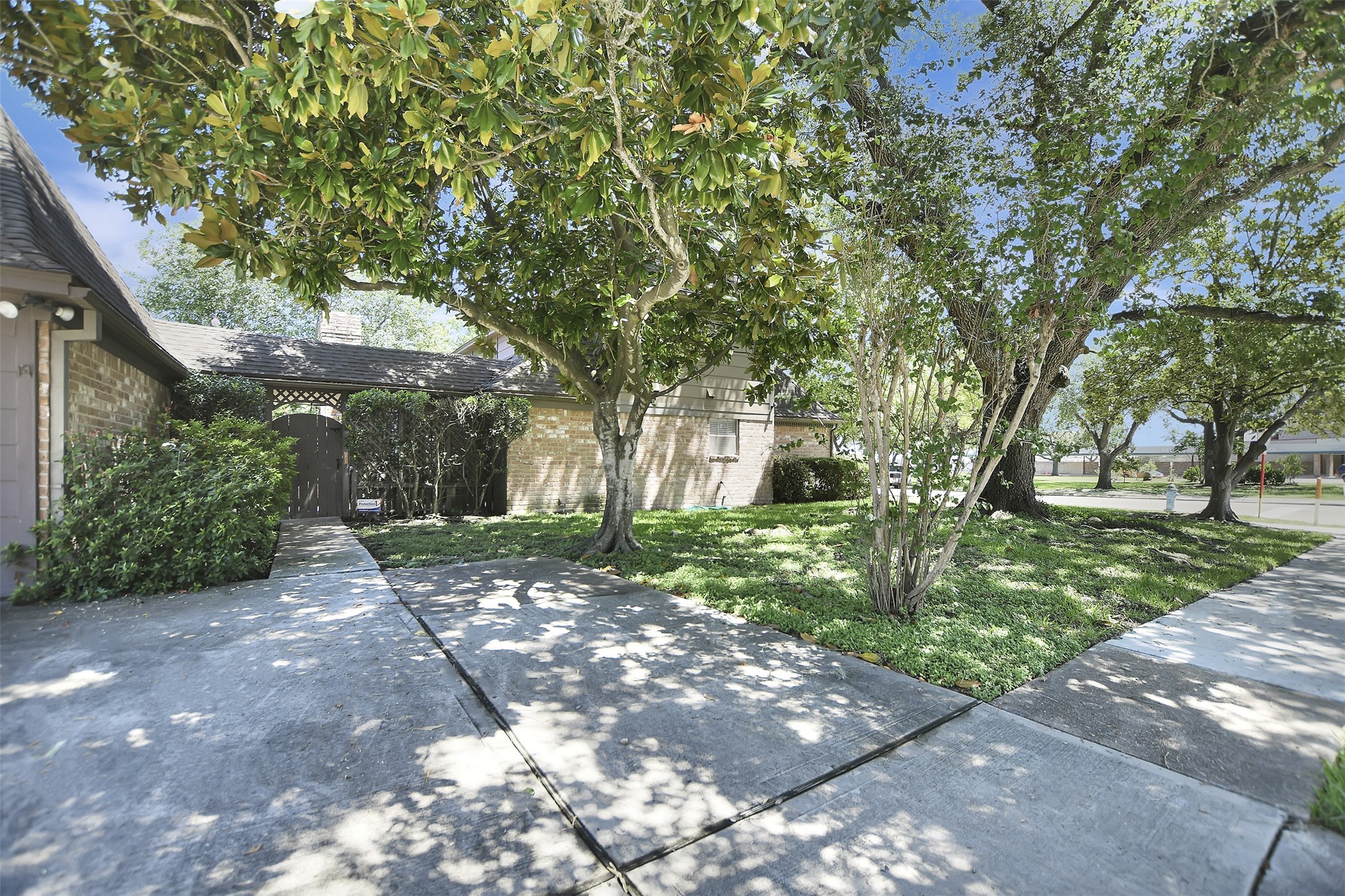6714 Winkleman Road, Houston, TX 77083 6714 Winkleman Road, Houston, TX 77083