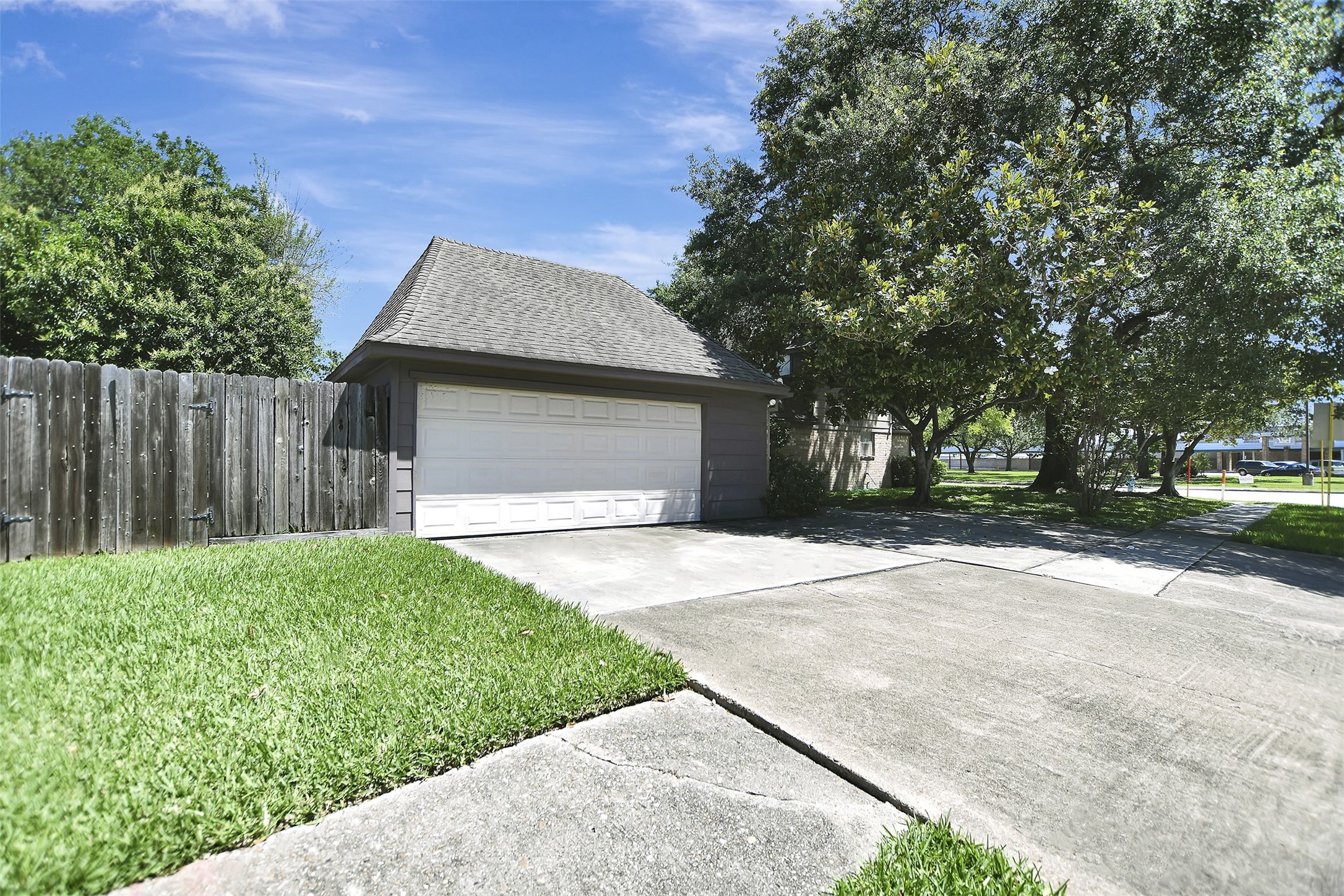 6714 Winkleman Road, Houston, TX 77083 6714 Winkleman Road, Houston, TX 77083