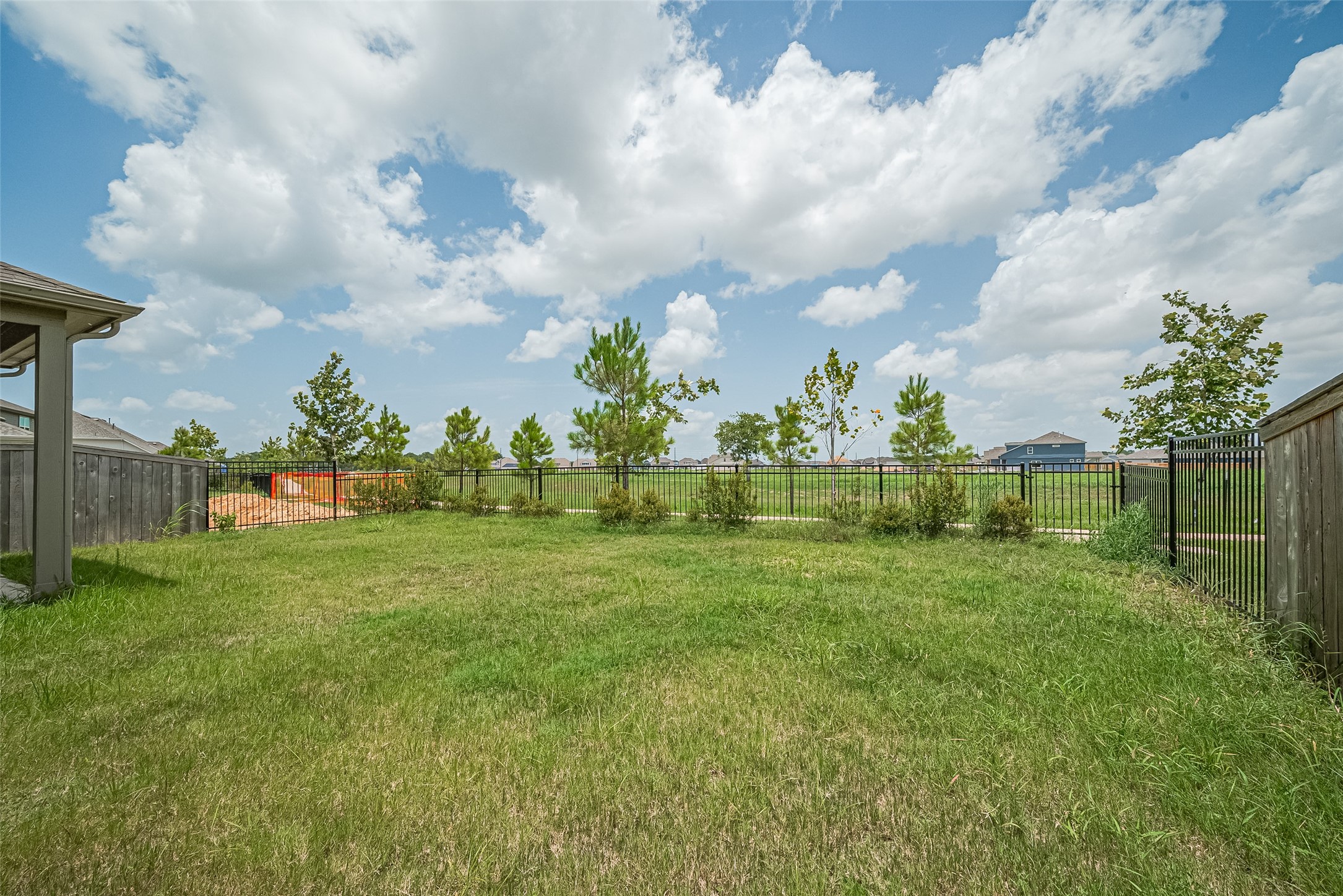 8211 Red Shiner Way, Fulshear, TX 77441