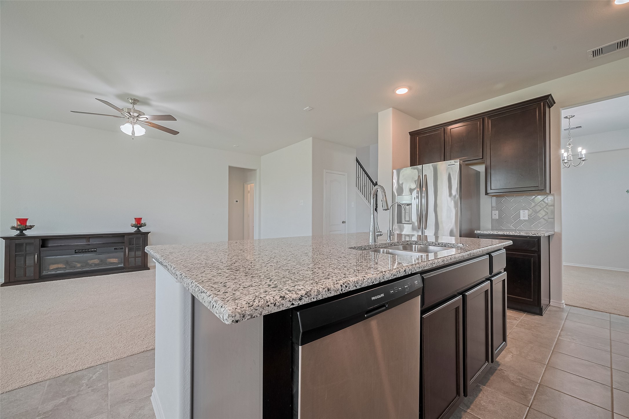 8211 Red Shiner Way, Fulshear, TX 77441