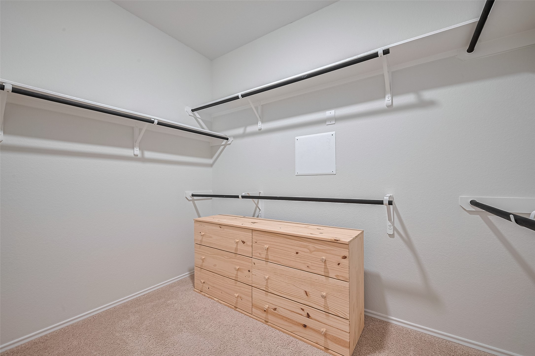 Master bedroom Walk-in Closet