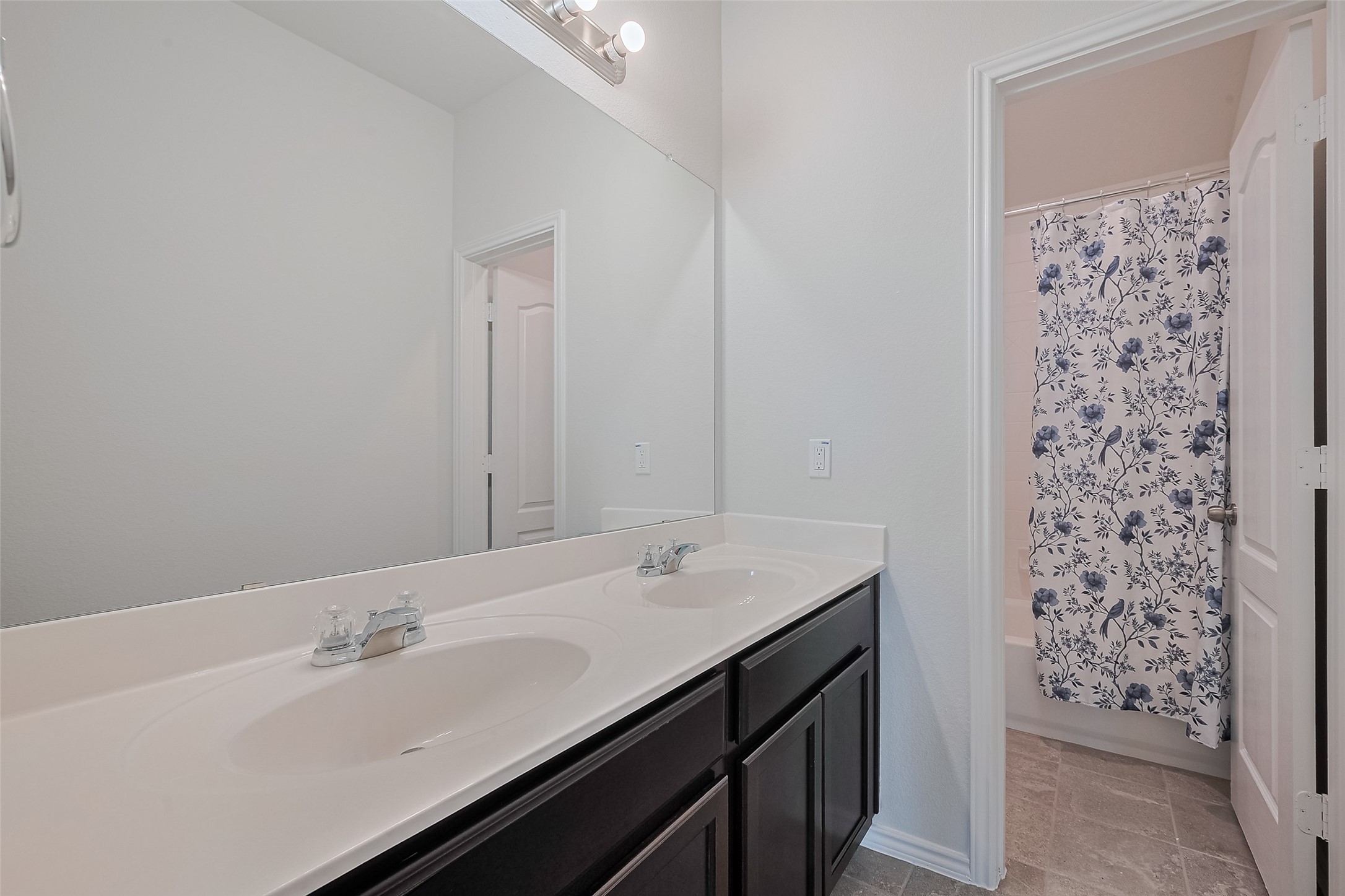 8211 Red Shiner Way, Fulshear, TX 77441