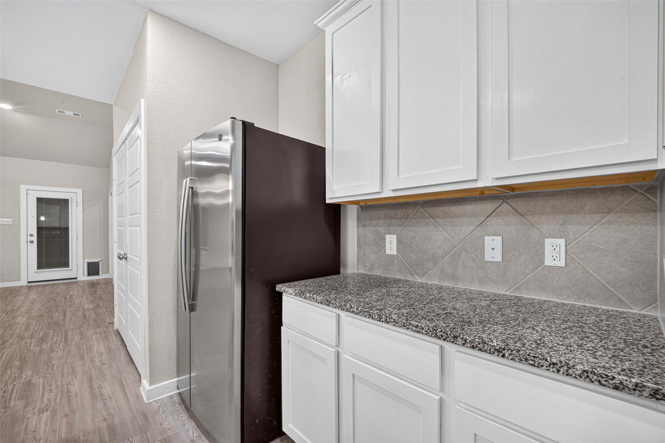 26300 Astral Way, La Marque, TX 77568
