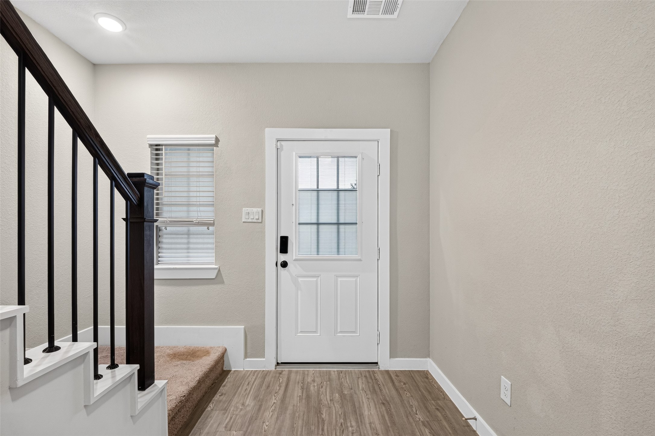 26300 Astral Way, La Marque, TX 77568