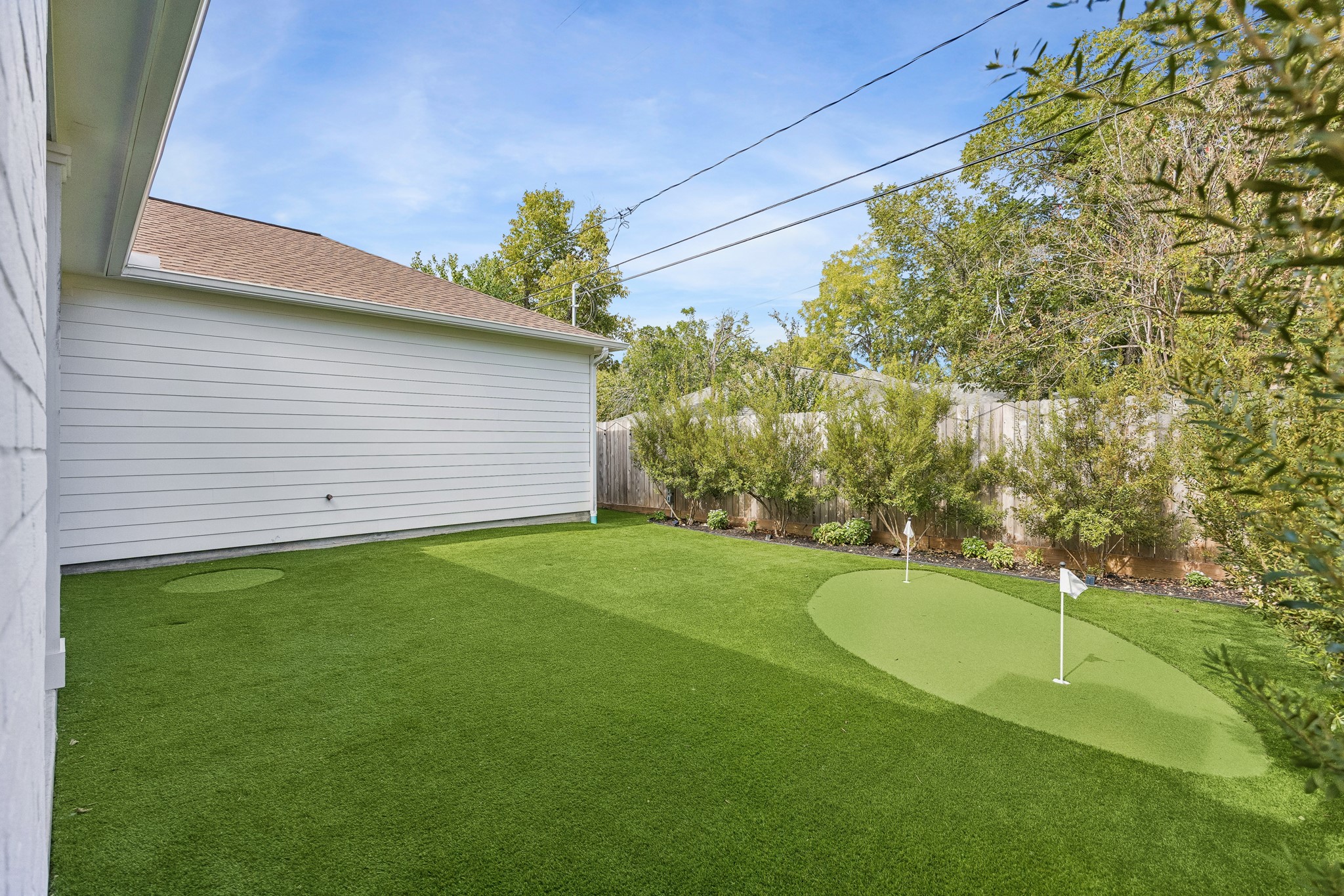 1030 Chamboard Lane, Houston, TX 77018