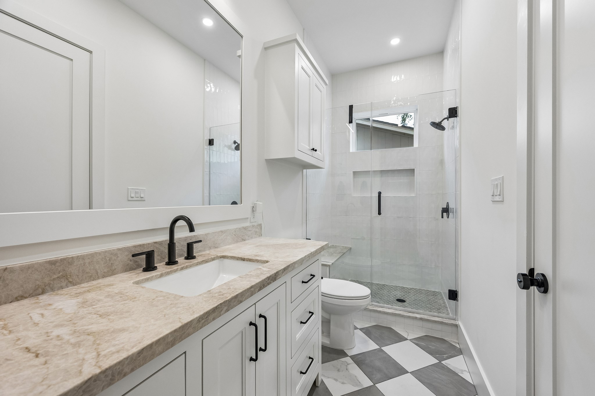 1030 Chamboard Lane, Houston, TX 77018