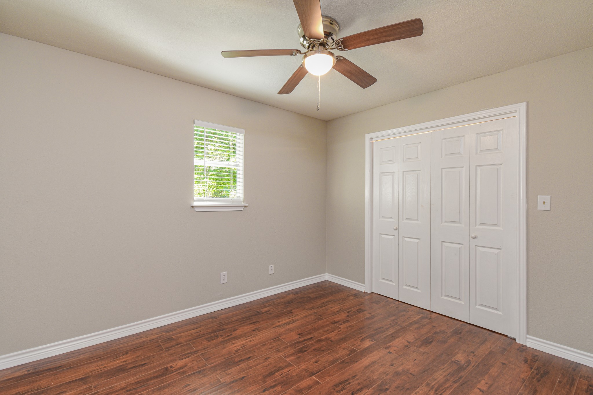 507 Sioux River Road, Conroe, TX 77316