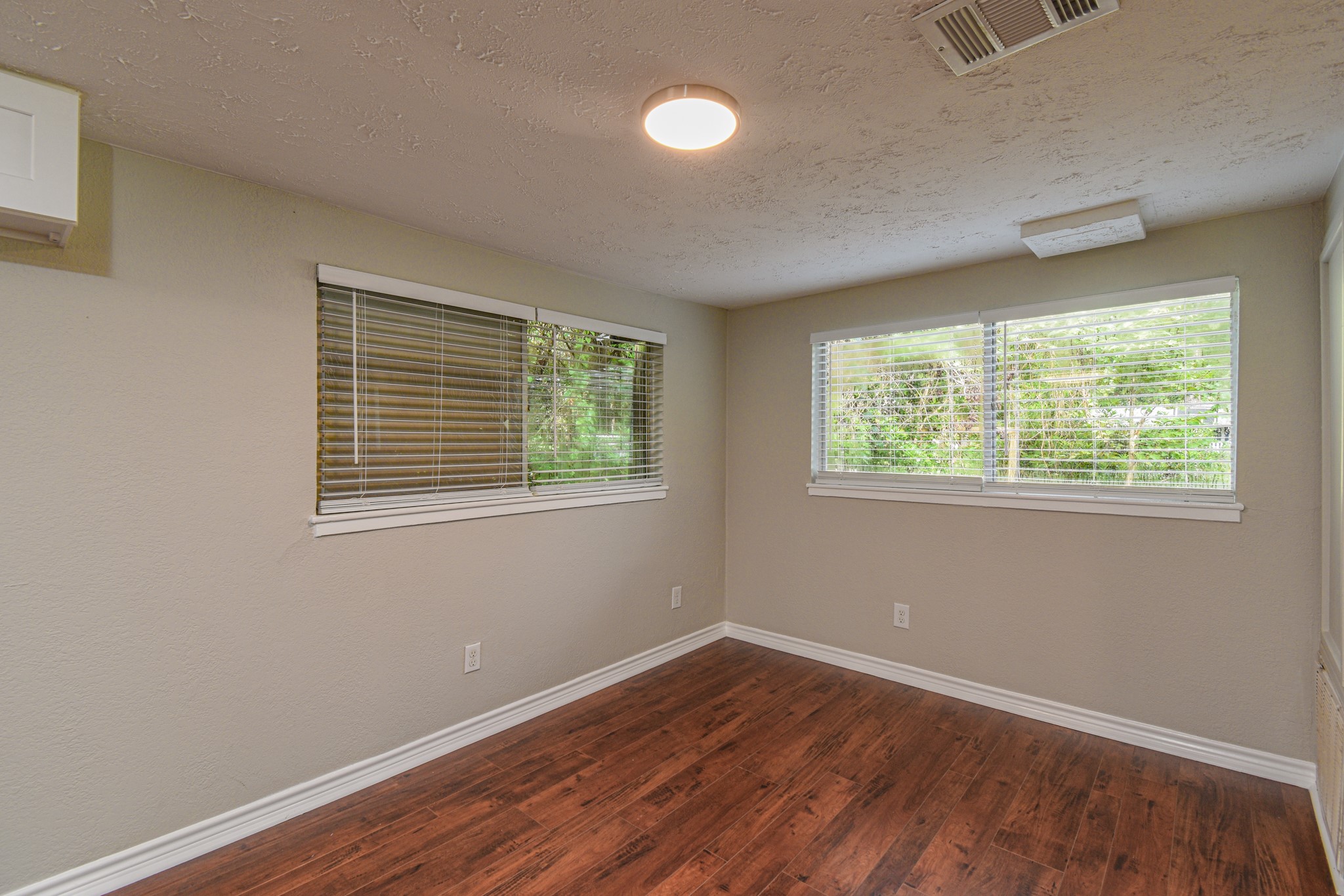 507 Sioux River Road, Conroe, TX 77316