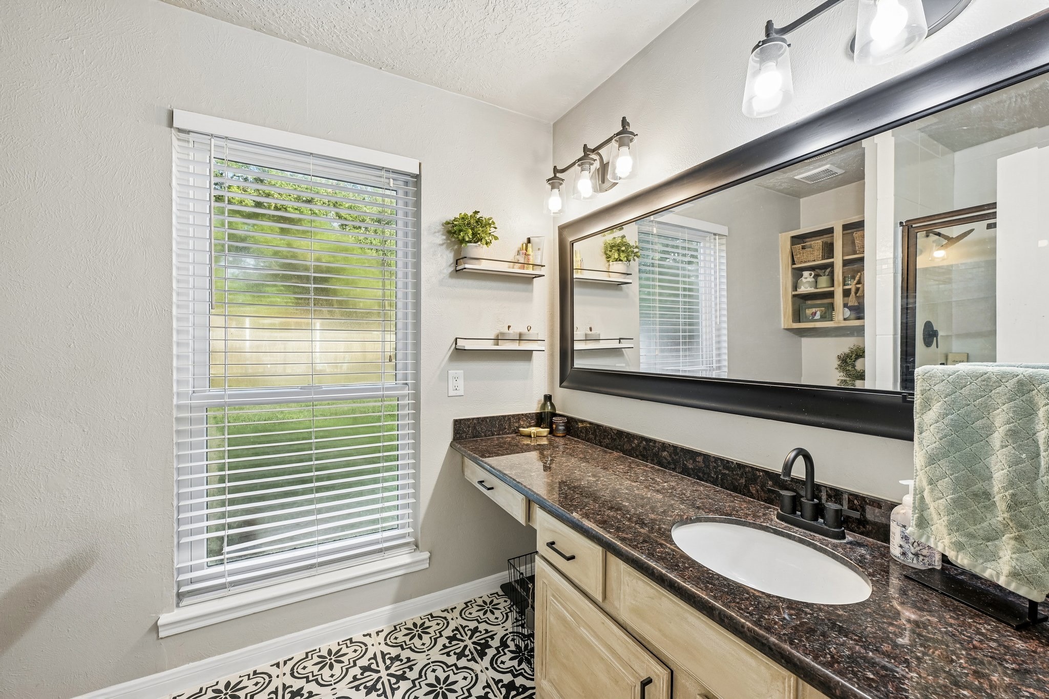 926 Hidden Canyon Road, Katy, TX 77450