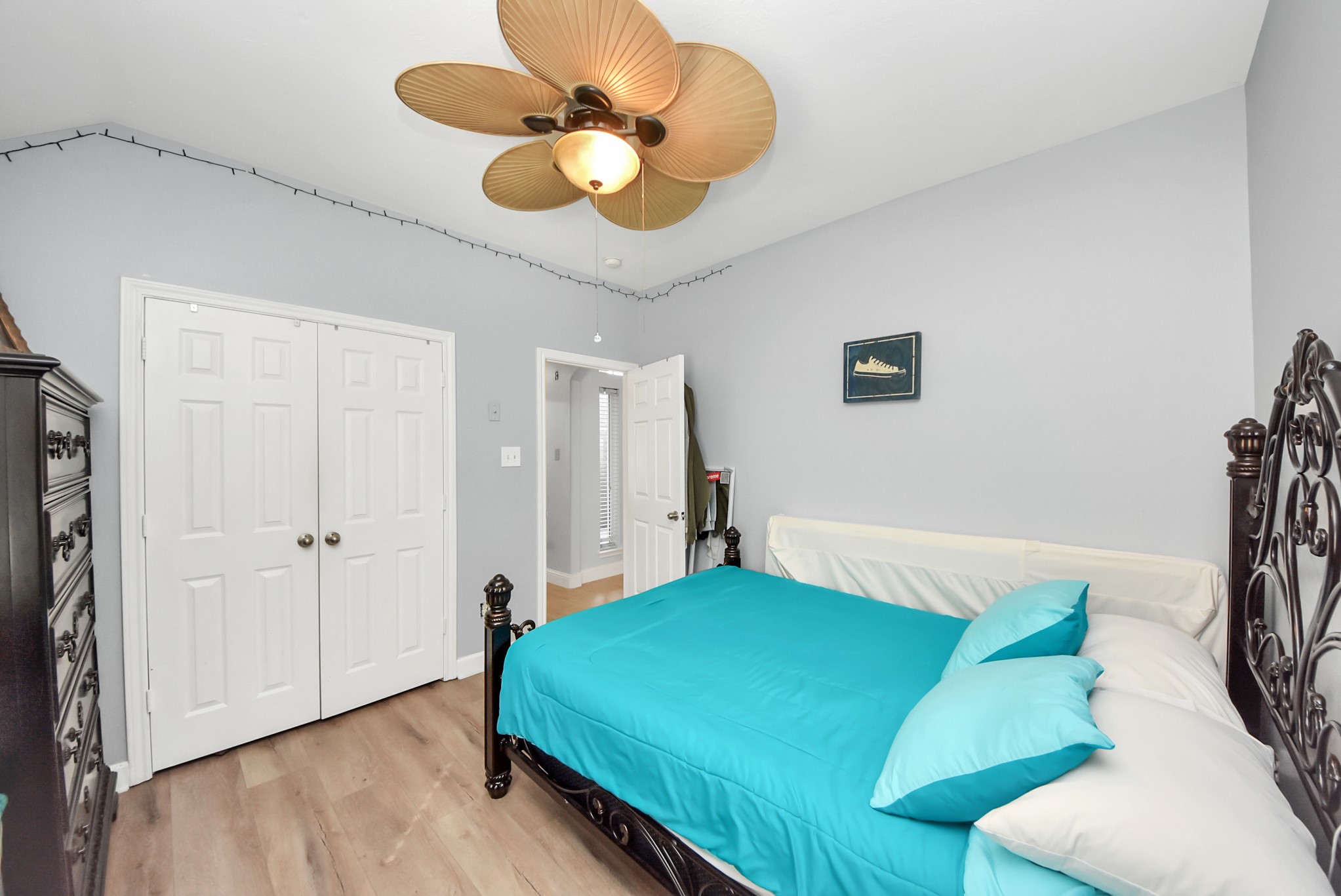 15511 Seminole Canyon Drive, Sugar Land, TX 77498