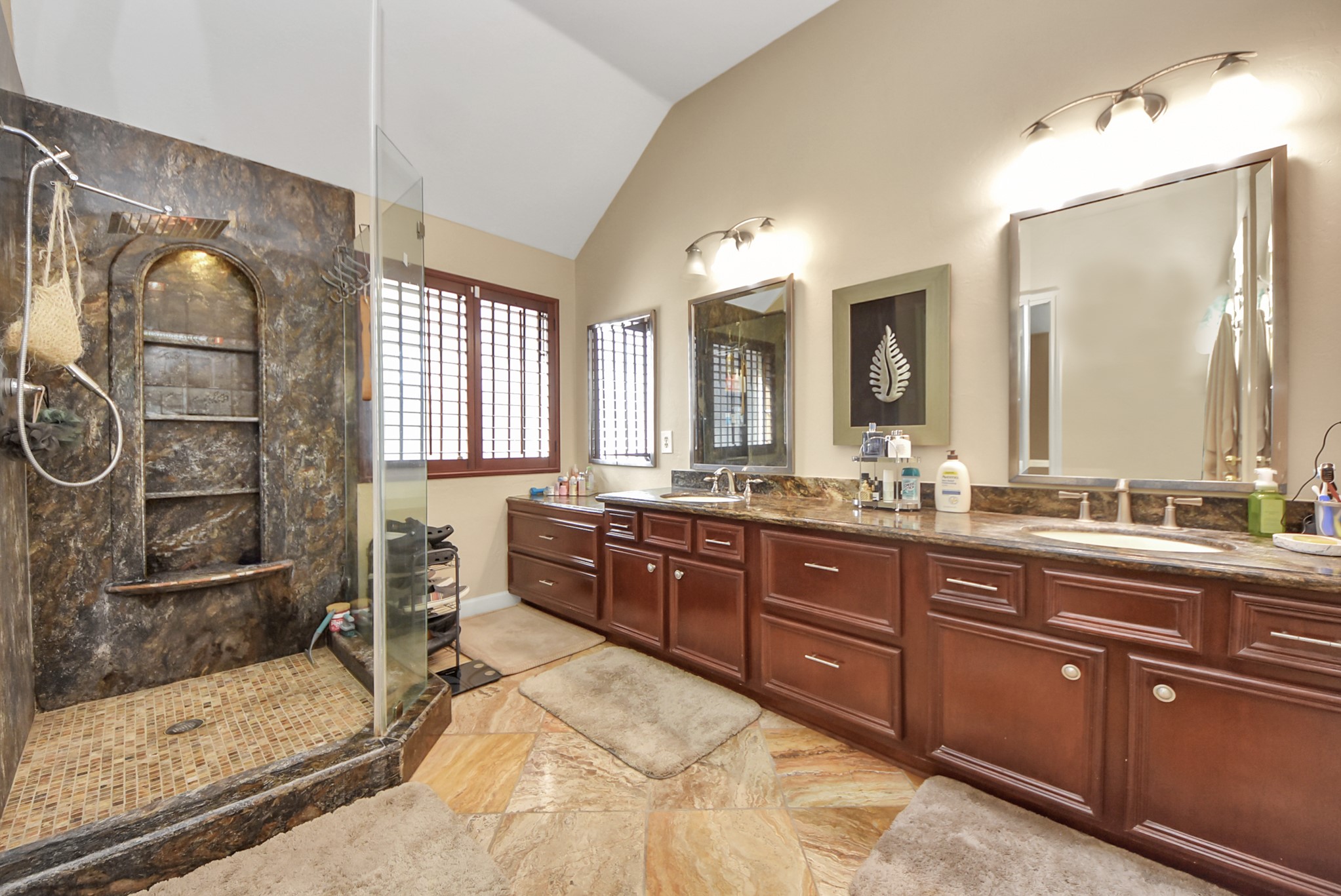 15511 Seminole Canyon Drive, Sugar Land, TX 77498