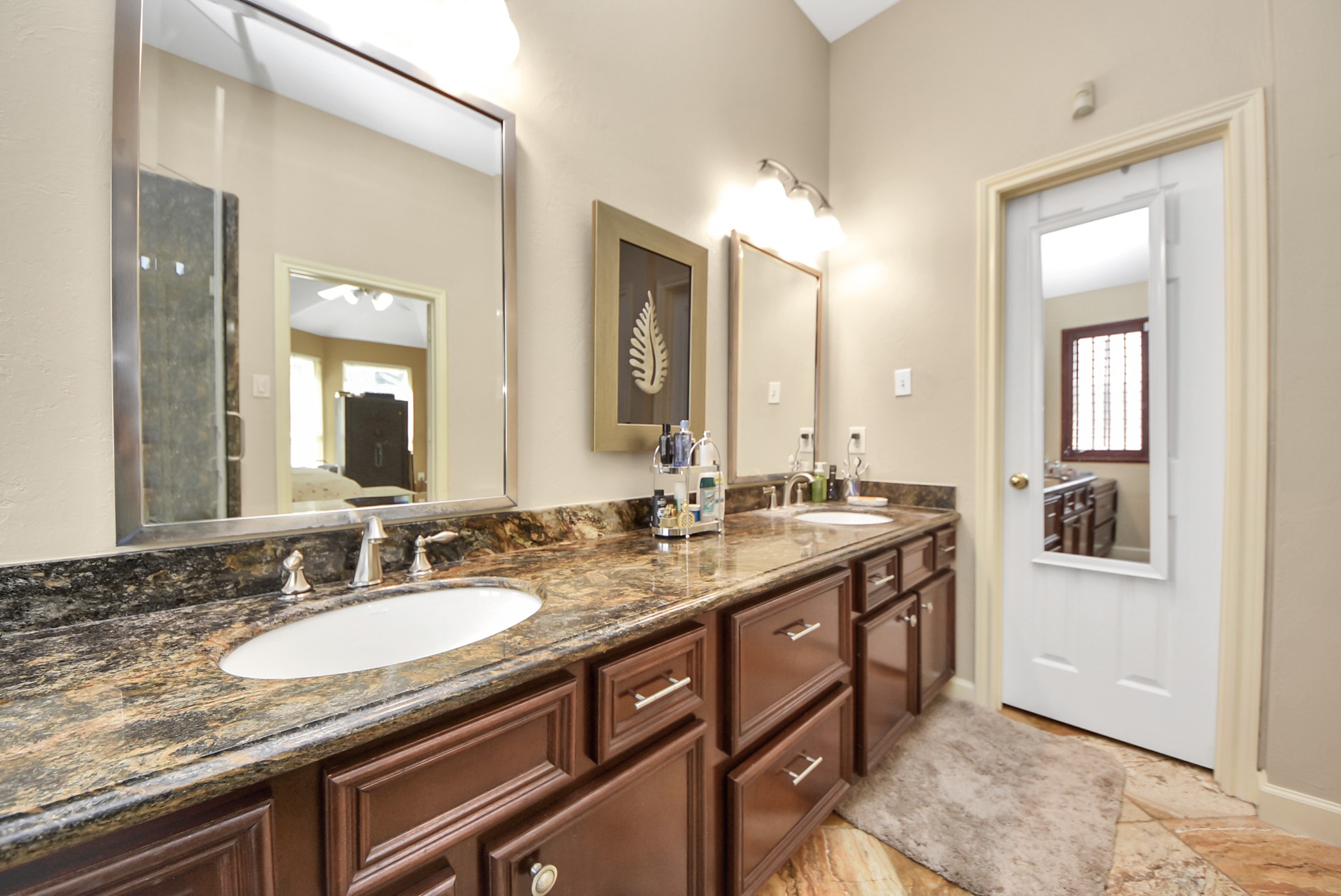 15511 Seminole Canyon Drive, Sugar Land, TX 77498