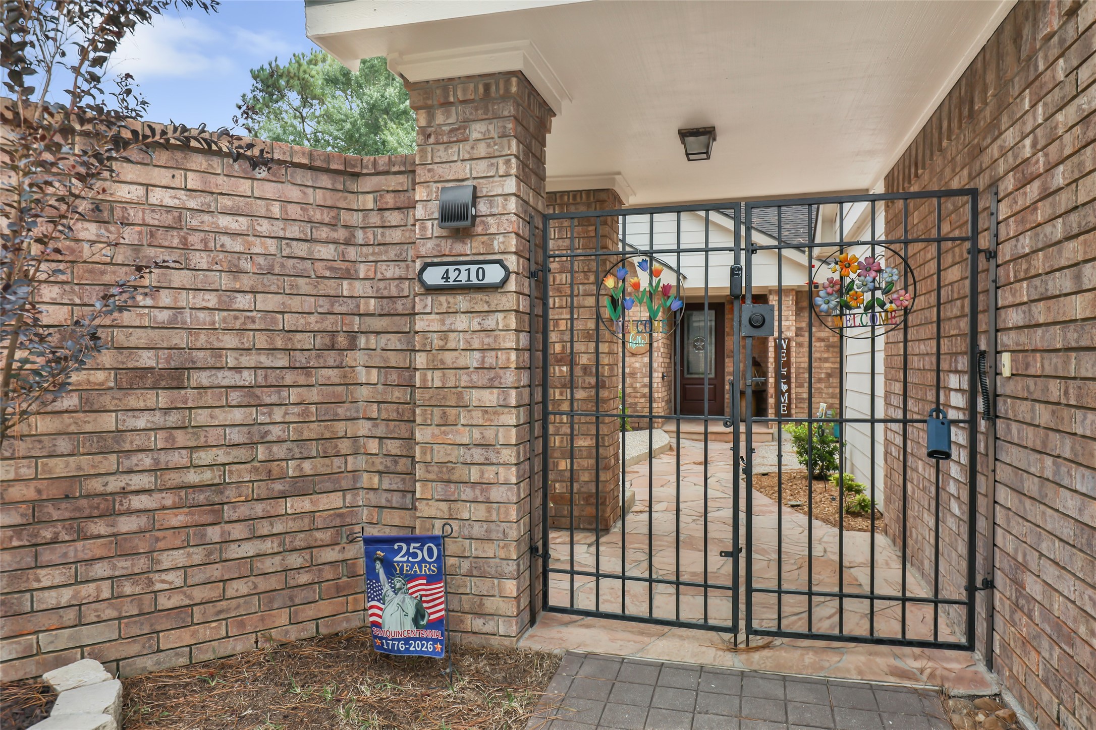 4210 Valley Glade Drive, Kingwood, TX 77345