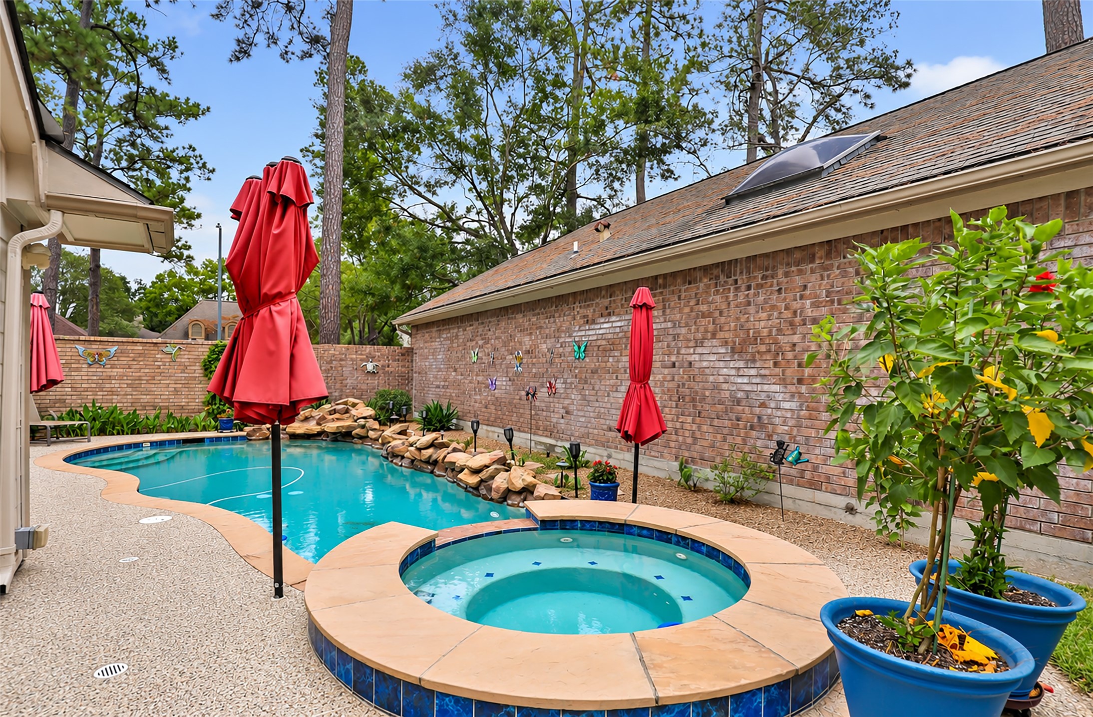 4210 Valley Glade Drive, Kingwood, TX 77345