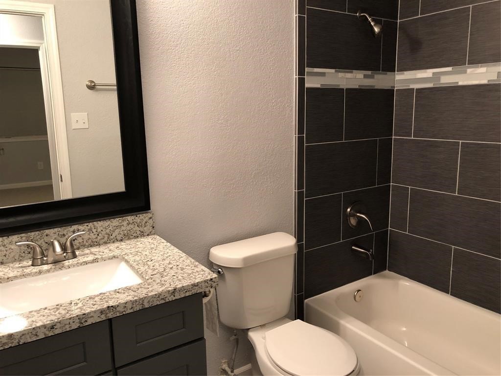 2912 Dunrich Court, League City, TX 77573