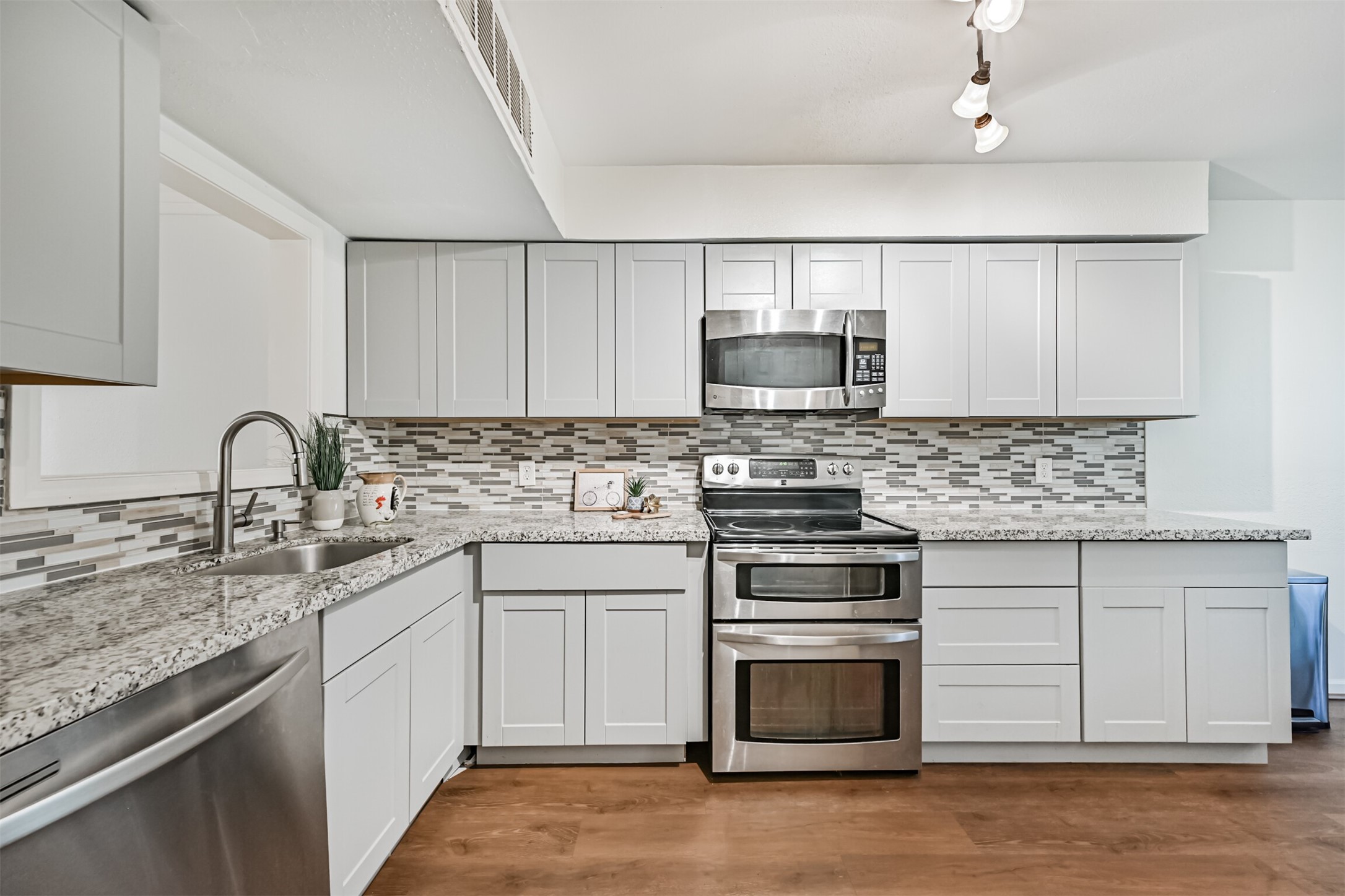 5215 Arboles Drive, #C, Houston, TX 77035