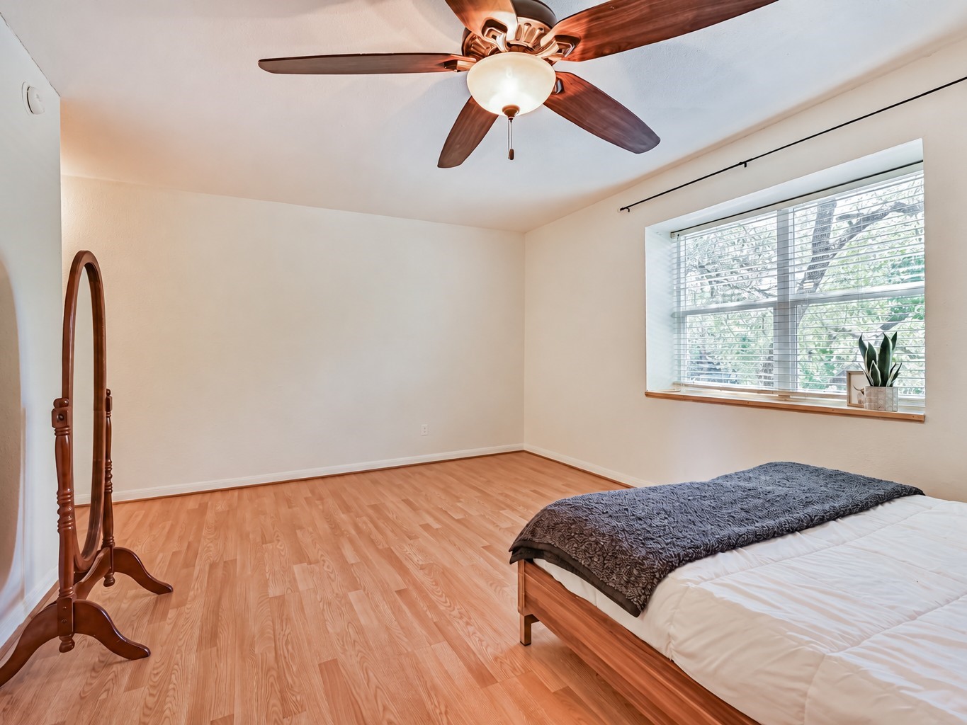 5215 Arboles Drive, #C, Houston, TX 77035