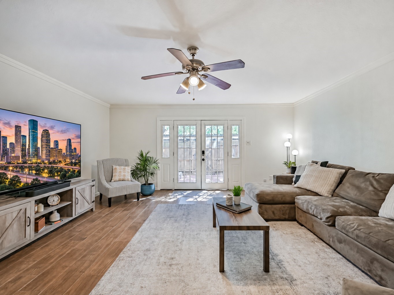 5215 Arboles Drive, #C, Houston, TX 77035
