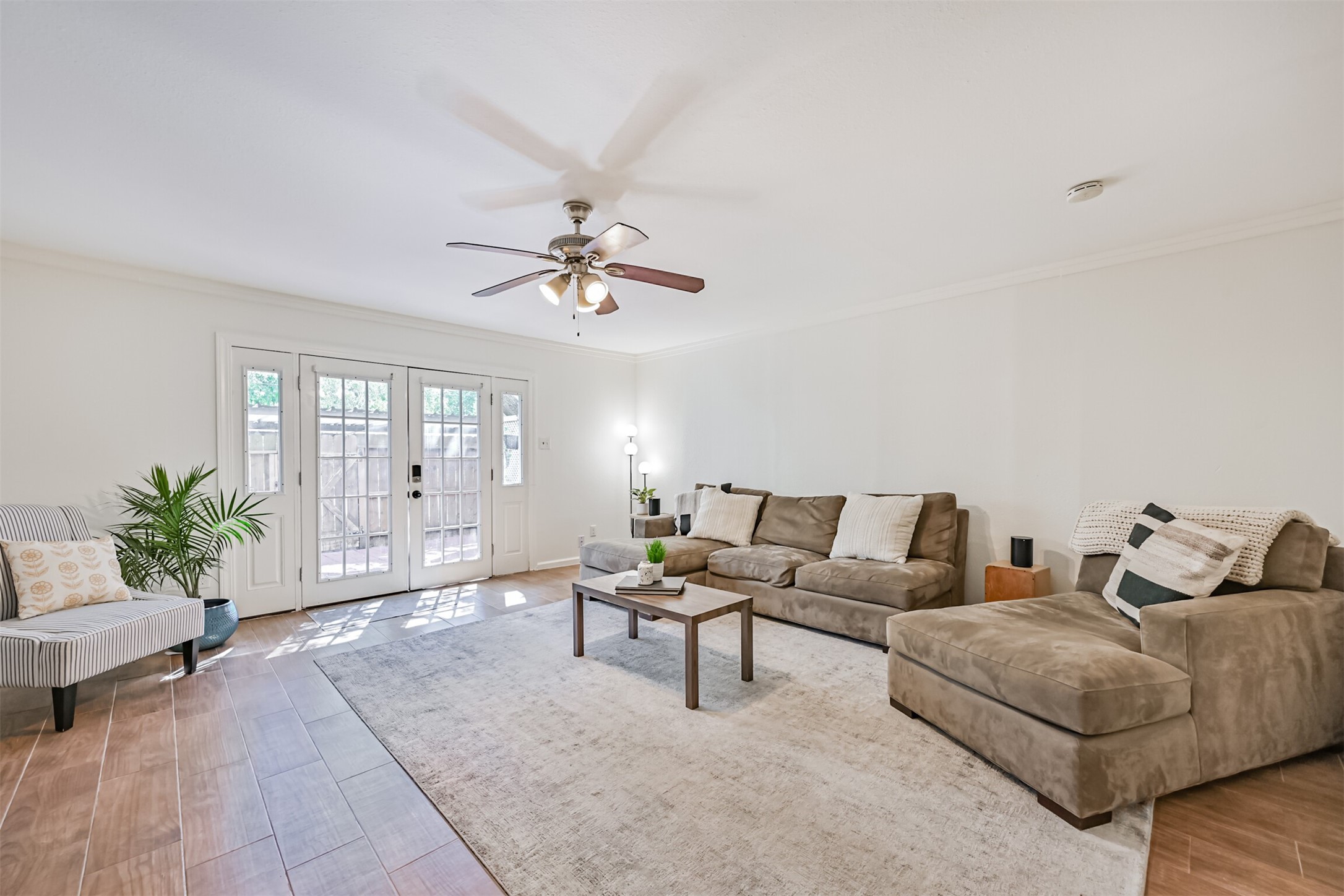5215 Arboles Drive, #C, Houston, TX 77035