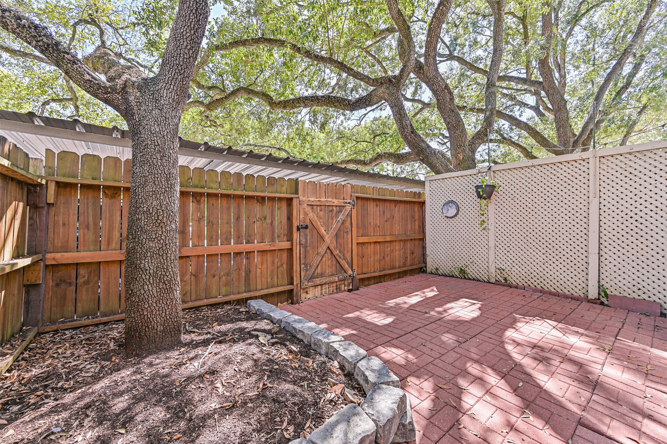 5215 Arboles Drive, #C, Houston, TX 77035