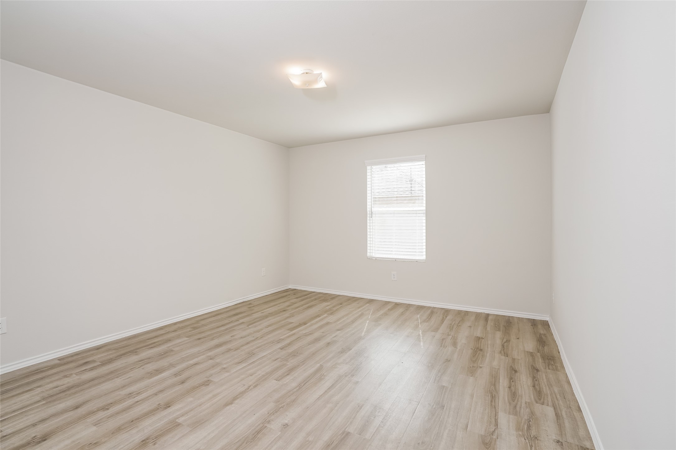 Photos may be representative of the floor plan and not the exact home. Finishes, layout, and features of the actual property for lease may vary.