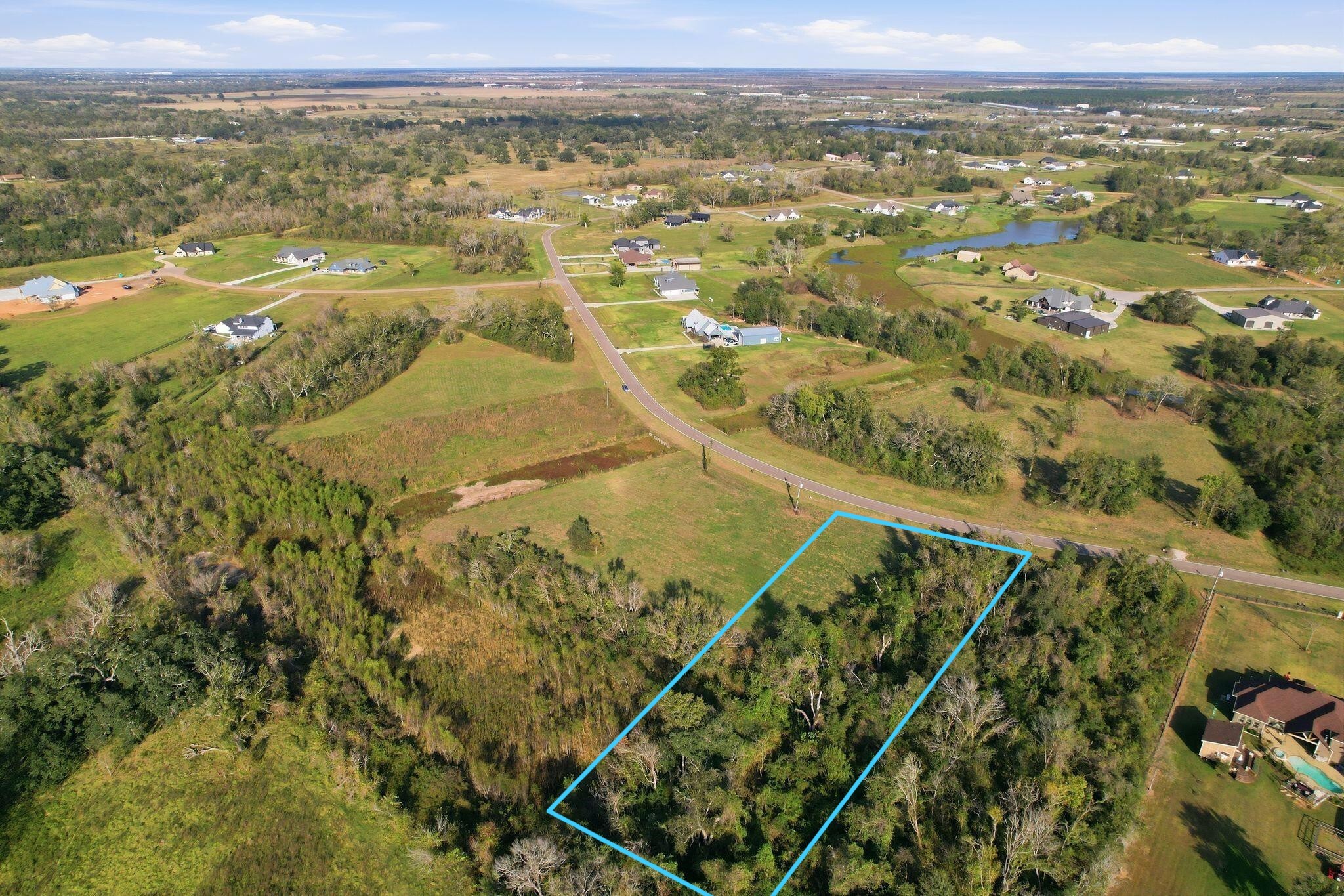 22818 Pittman Drive, Angleton, TX 77515 22818 Pittman Drive, Angleton, TX 77515