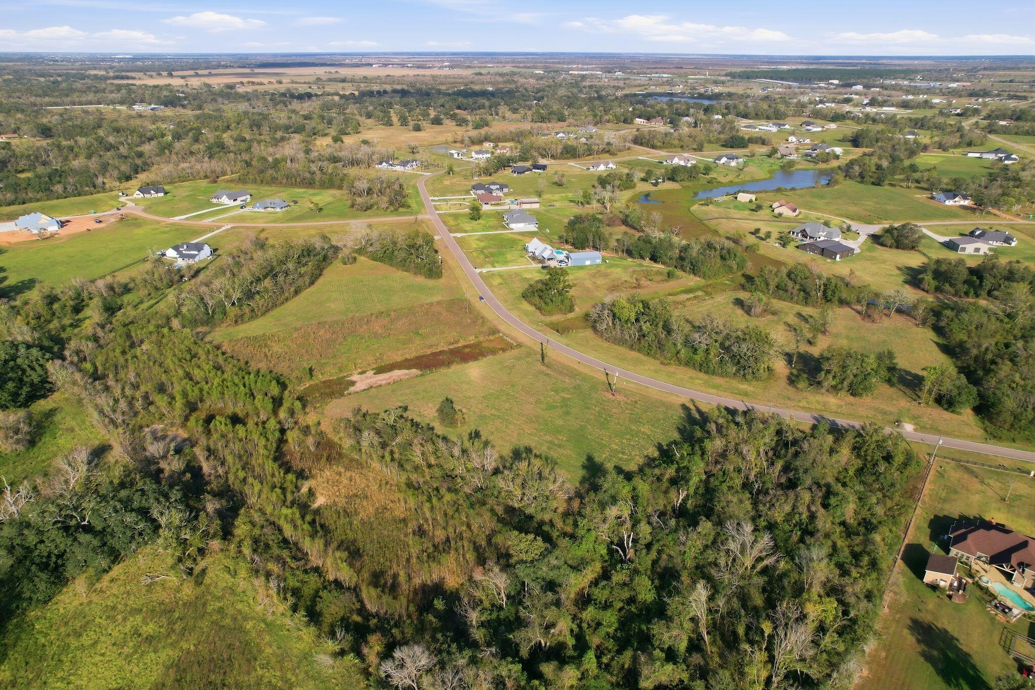 22818 Pittman Drive, Angleton, TX 77515