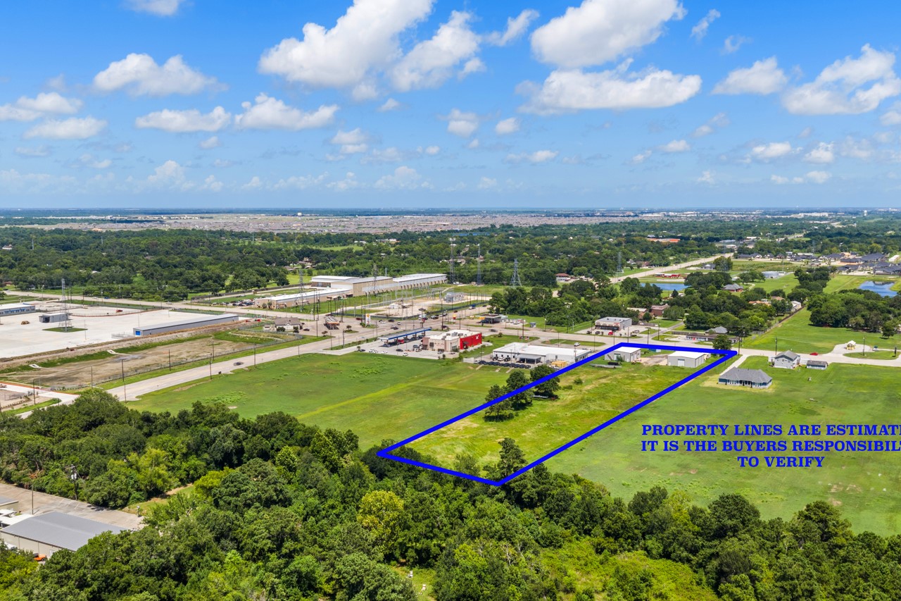 3706 FM 646 Road N, Santa Fe, TX 77510