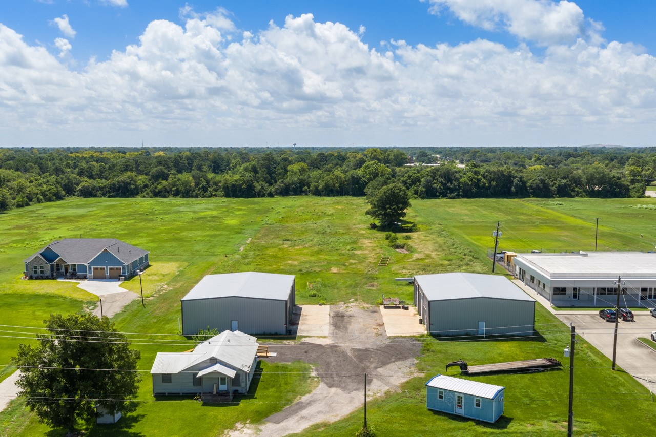 3706 FM 646 Road N, Santa Fe, TX 77510