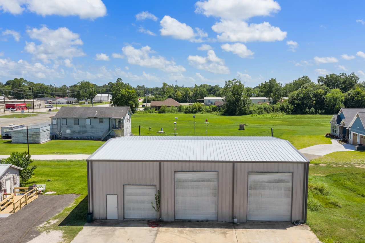 3706 FM 646 Road N, Santa Fe, TX 77510