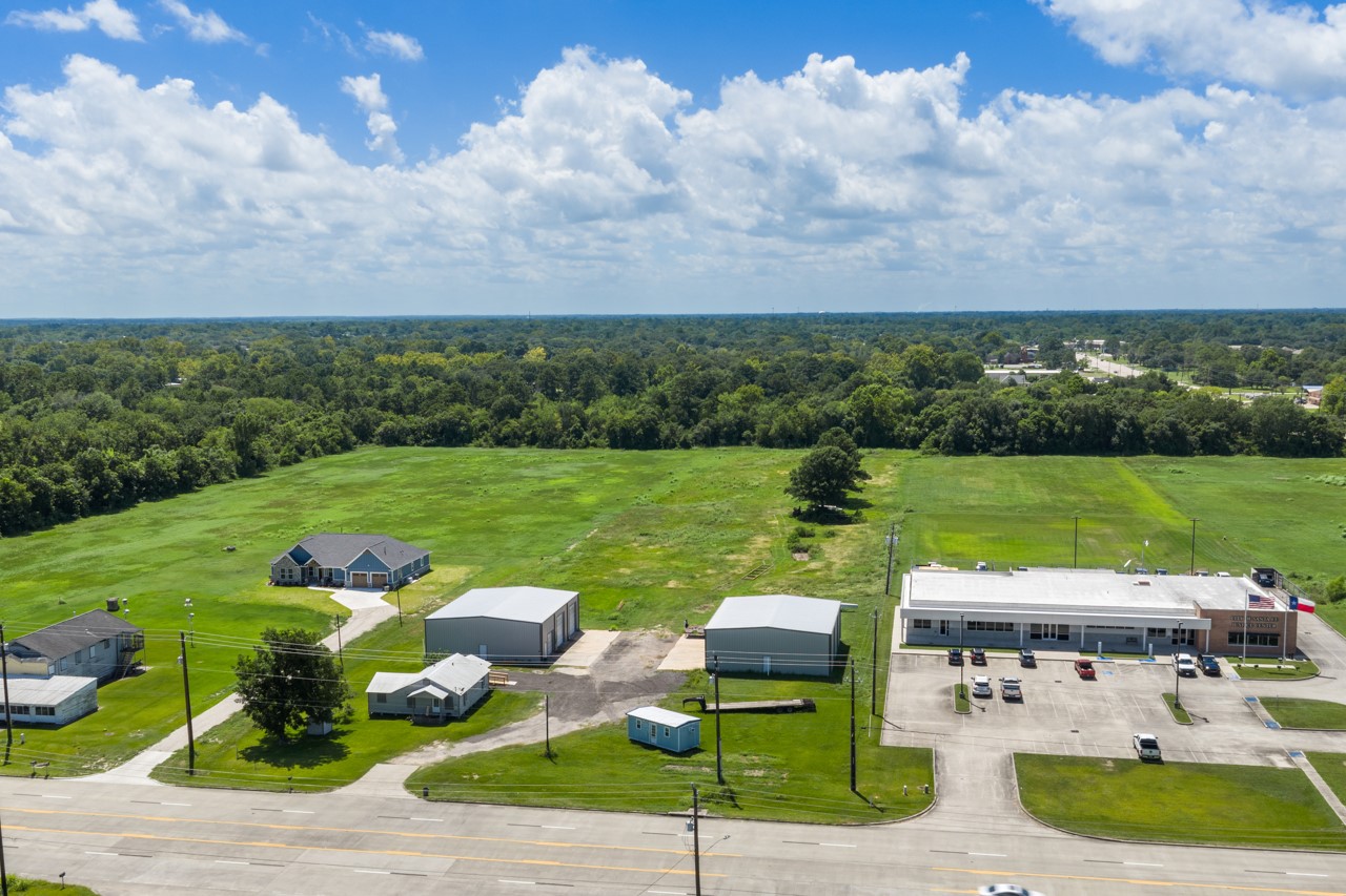 3706 FM 646 Road N, Santa Fe, TX 77510