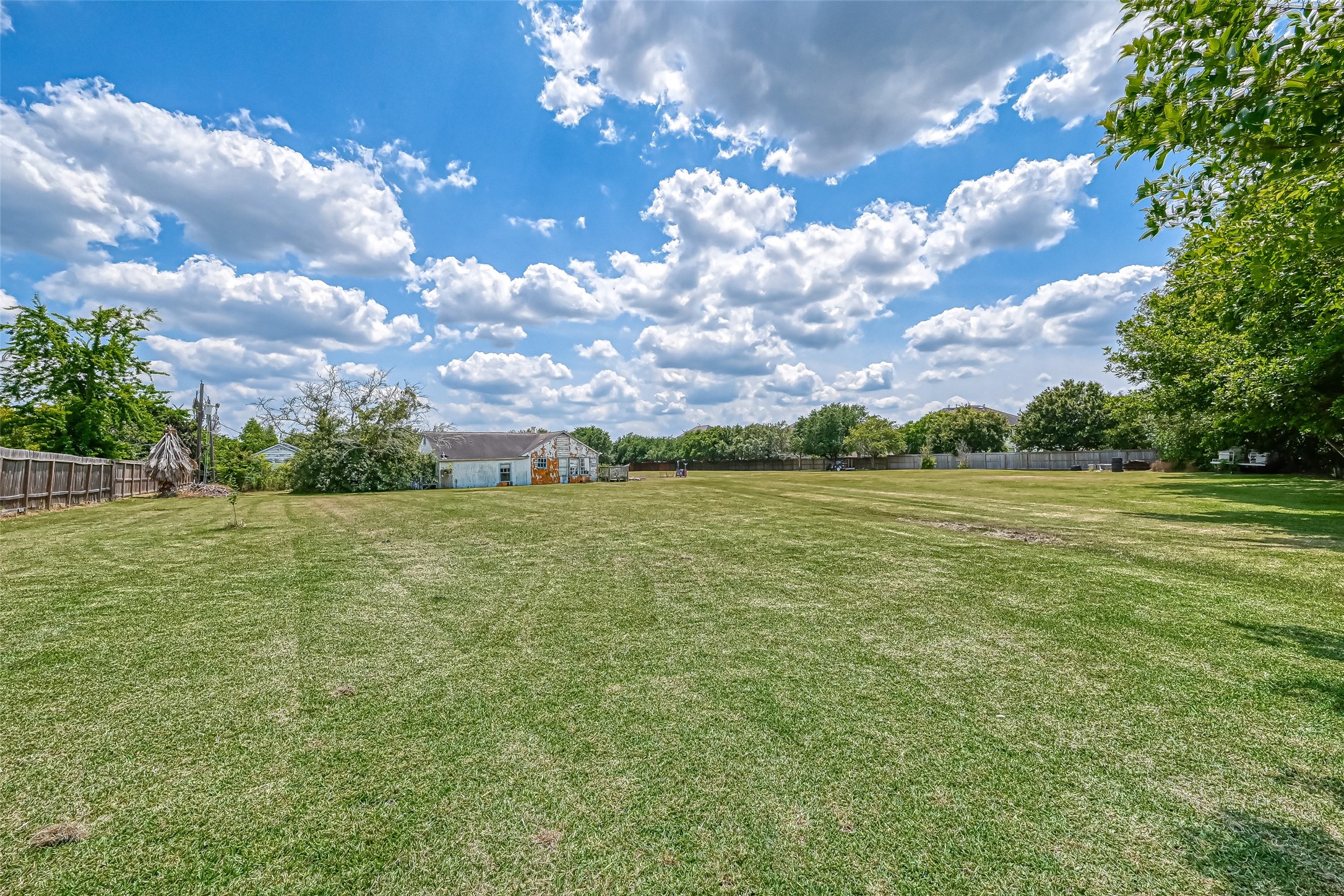 11211 S Dargail Street, Sugar Land, TX 77478