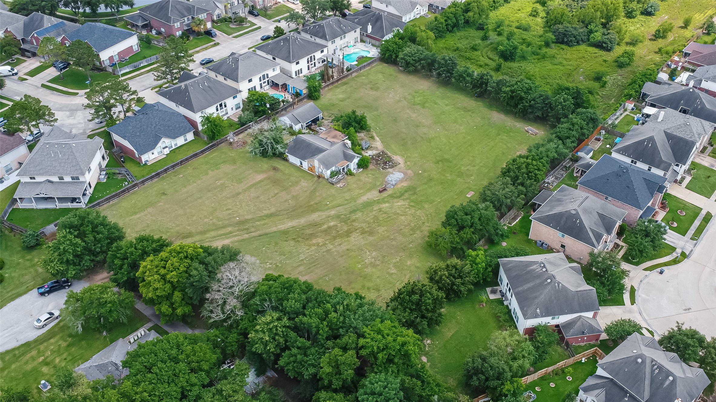 11211 S Dargail Street, Sugar Land, TX 77478