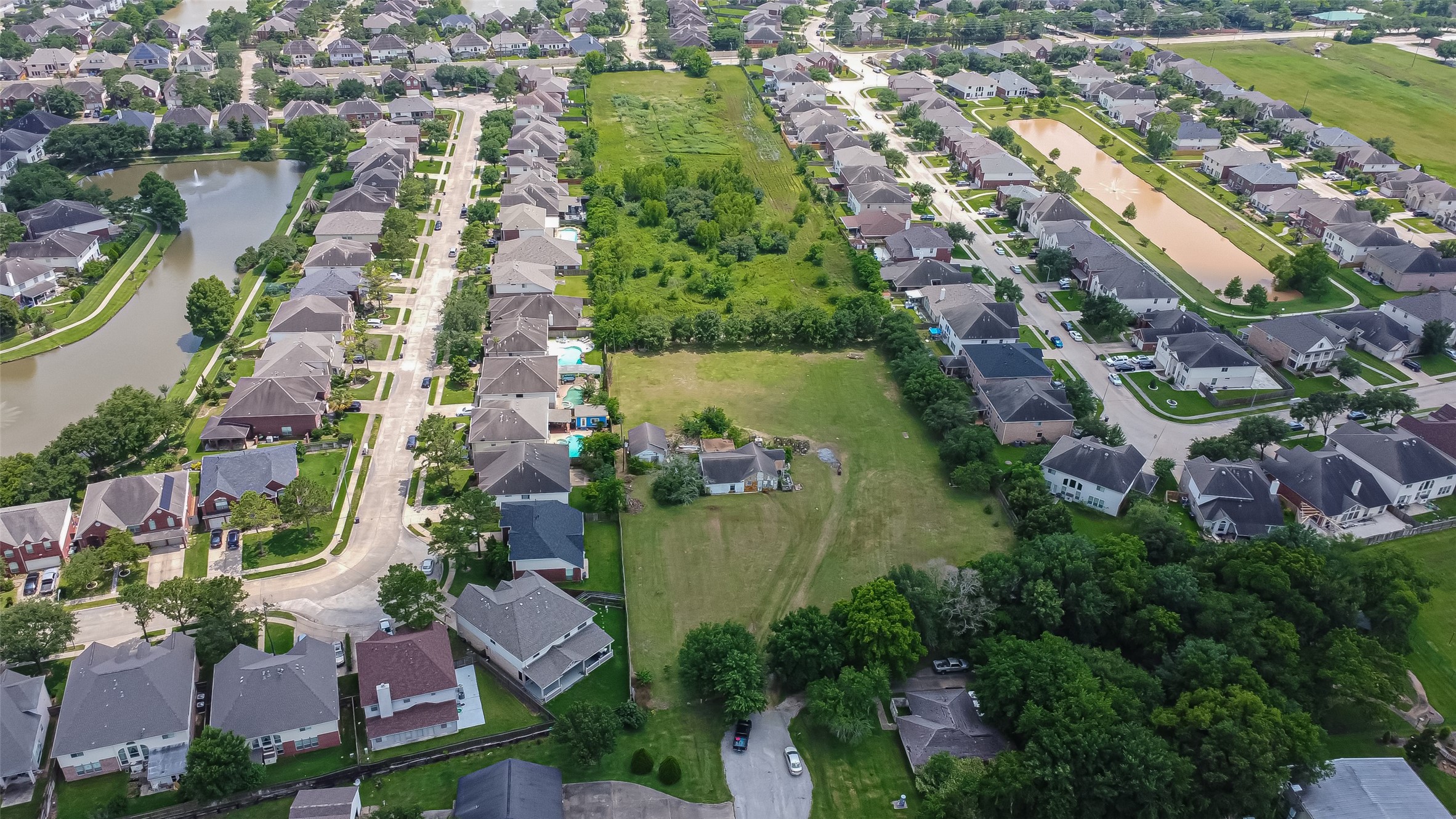 11211 S Dargail Street, Sugar Land, TX 77478