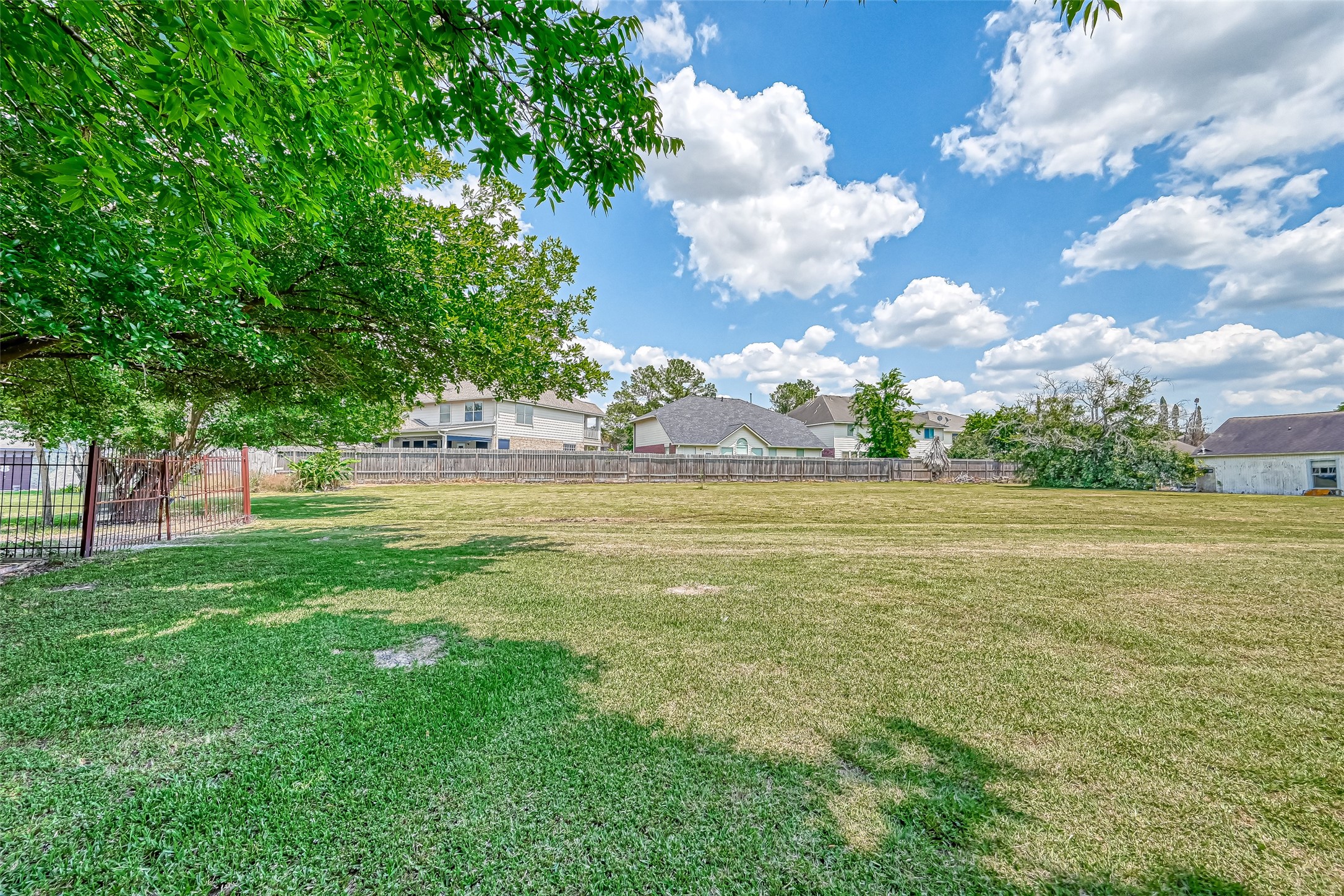 11211 S Dargail Street, Sugar Land, TX 77478