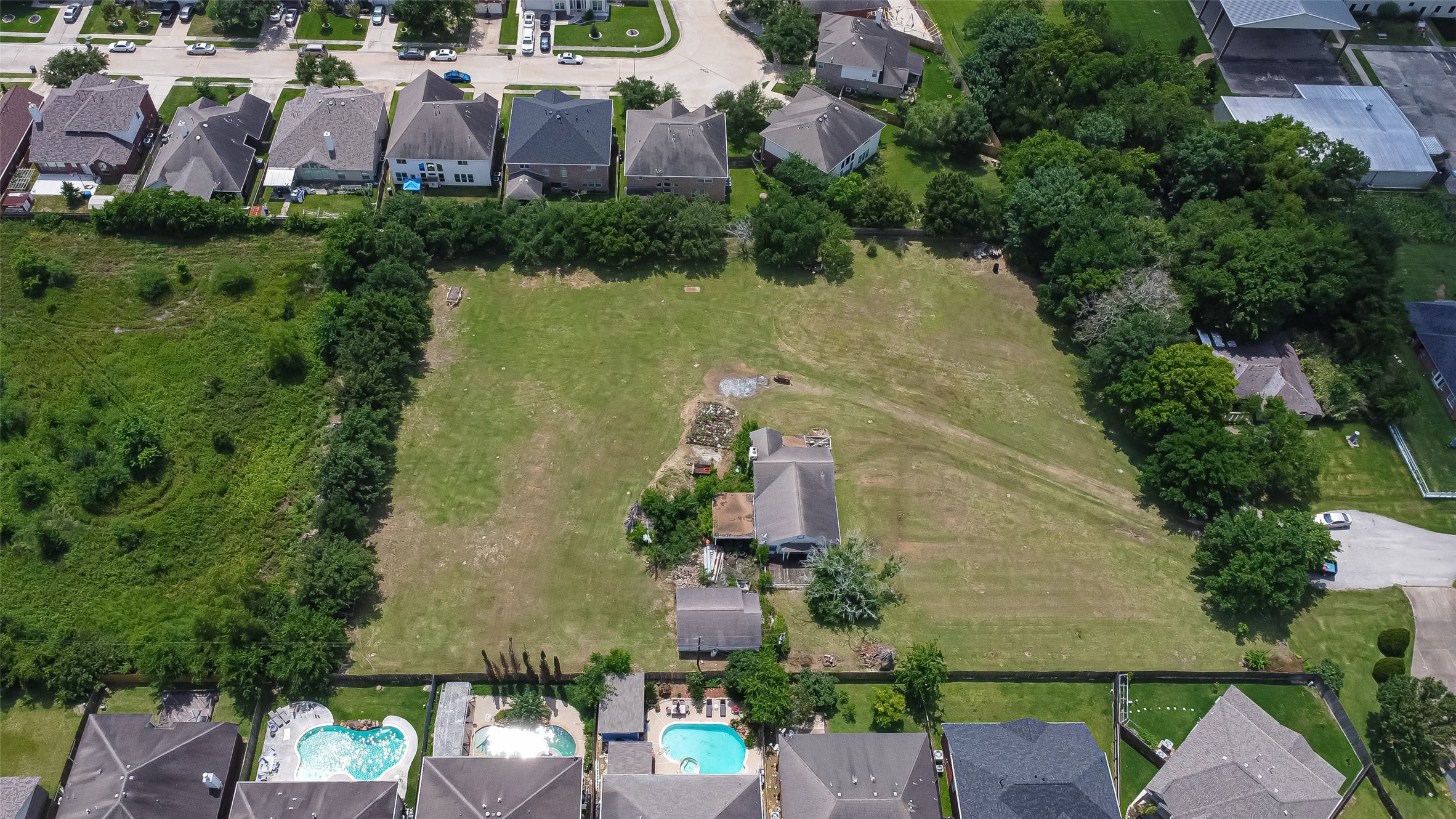 11211 S Dargail Street, Sugar Land, TX 77478